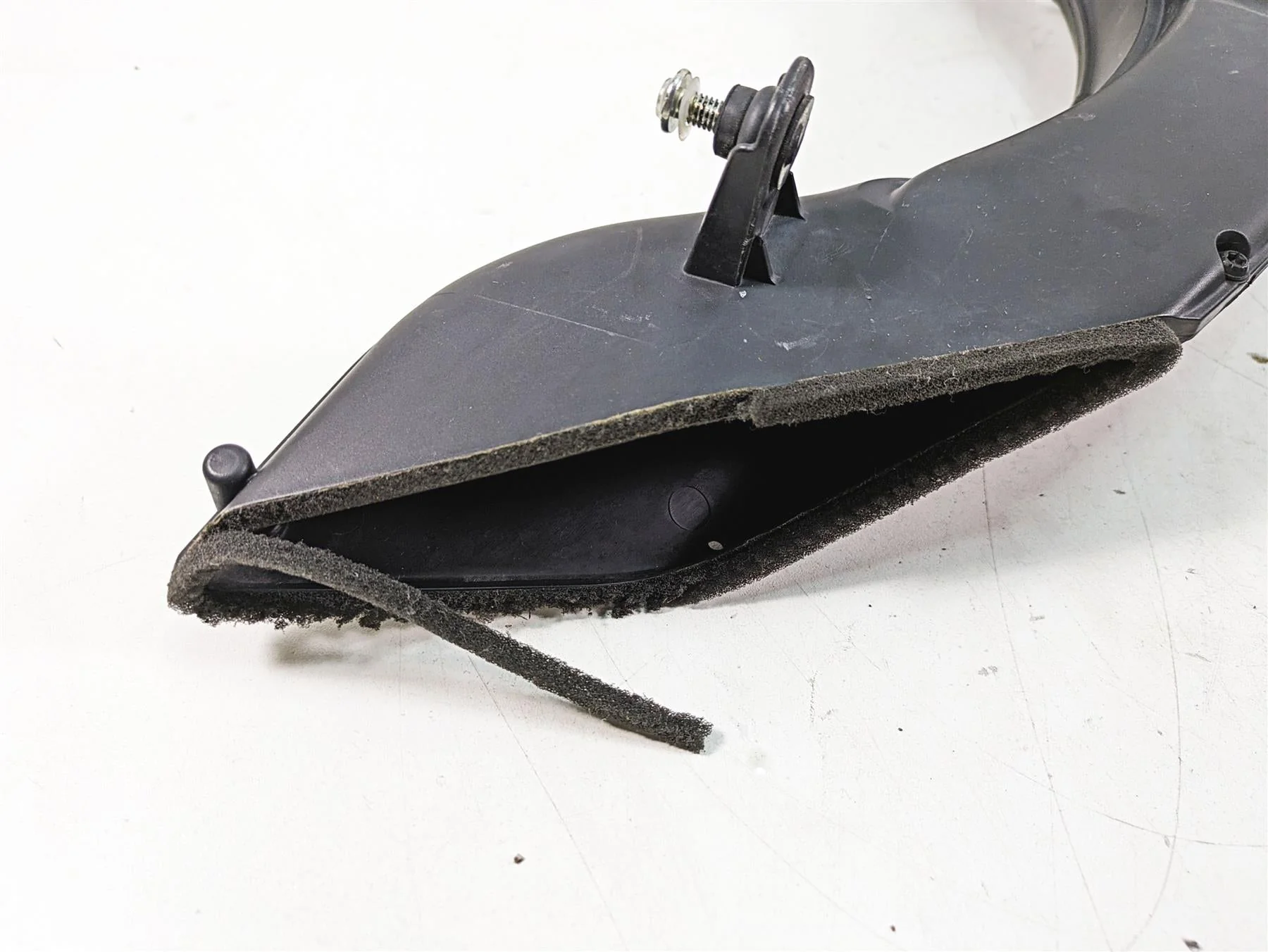 2013 MV Agusta F3 675 ERA Air Inlet Duct Scoop Ram Set 8A00B5465 8000B5464 - Image 11