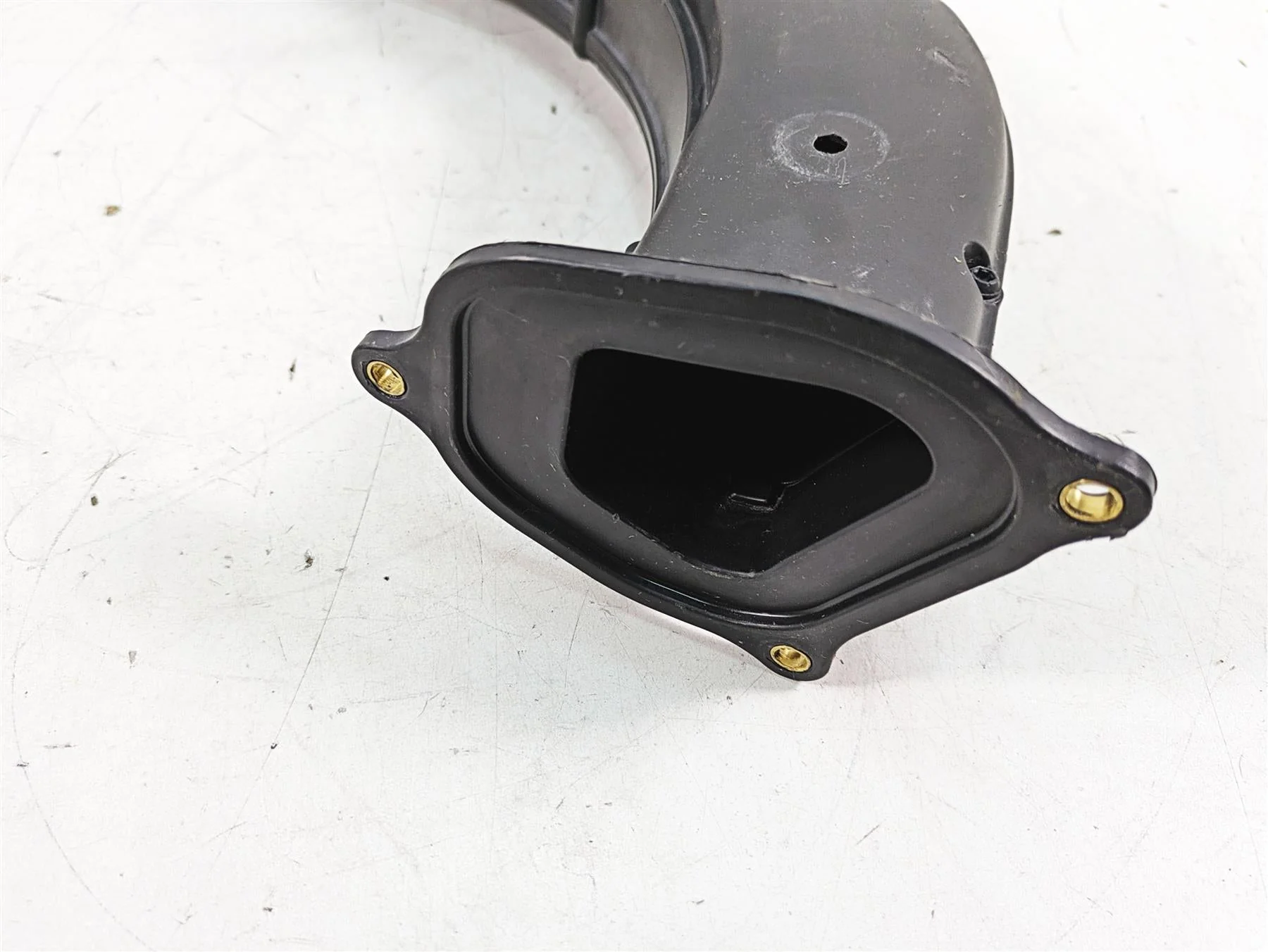 2013 MV Agusta F3 675 ERA Air Inlet Duct Scoop Ram Set 8A00B5465 8000B5464 - Image 6