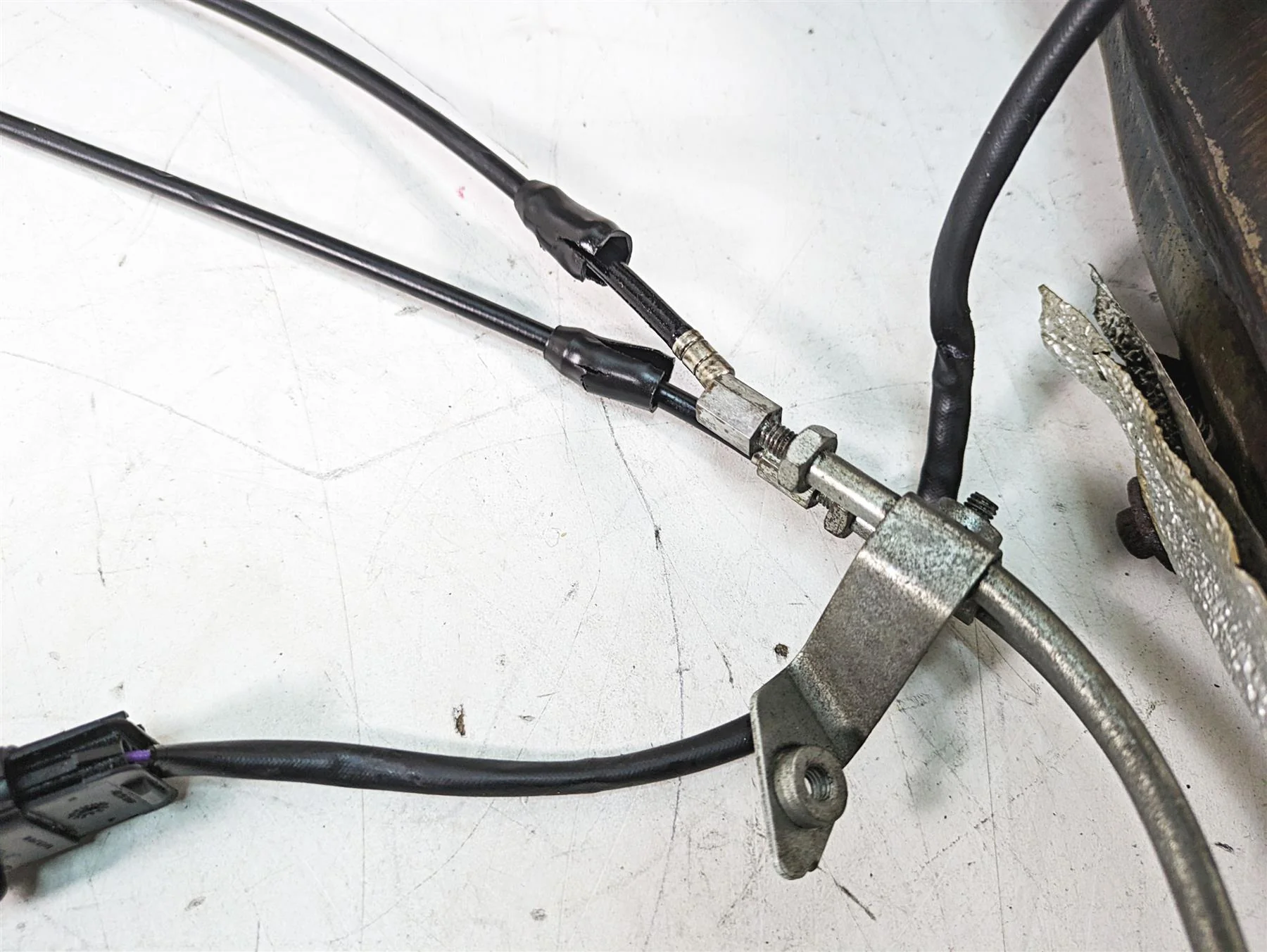2013 MV Agusta F3 675 ERA Exhaust Header & Valve Actuator - Read 8A00B5825 - Image 12