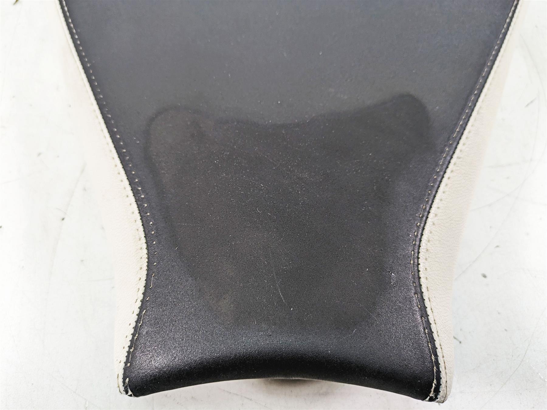 2013 MV Agusta F3 675 ERA Front Driver Rider Seat Saddle 8000B7402 - Image 10