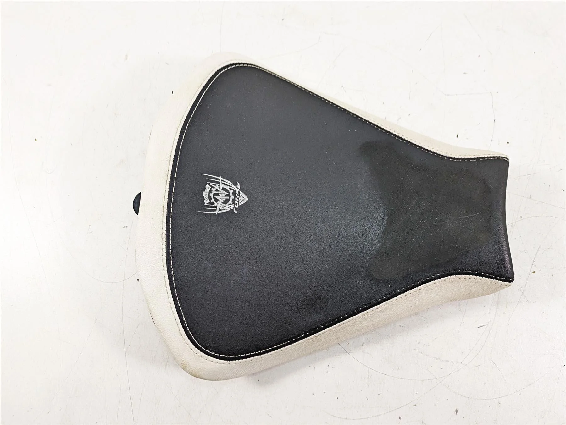2013 MV Agusta F3 675 ERA Front Driver Rider Seat Saddle 8000B7402 - Image 5