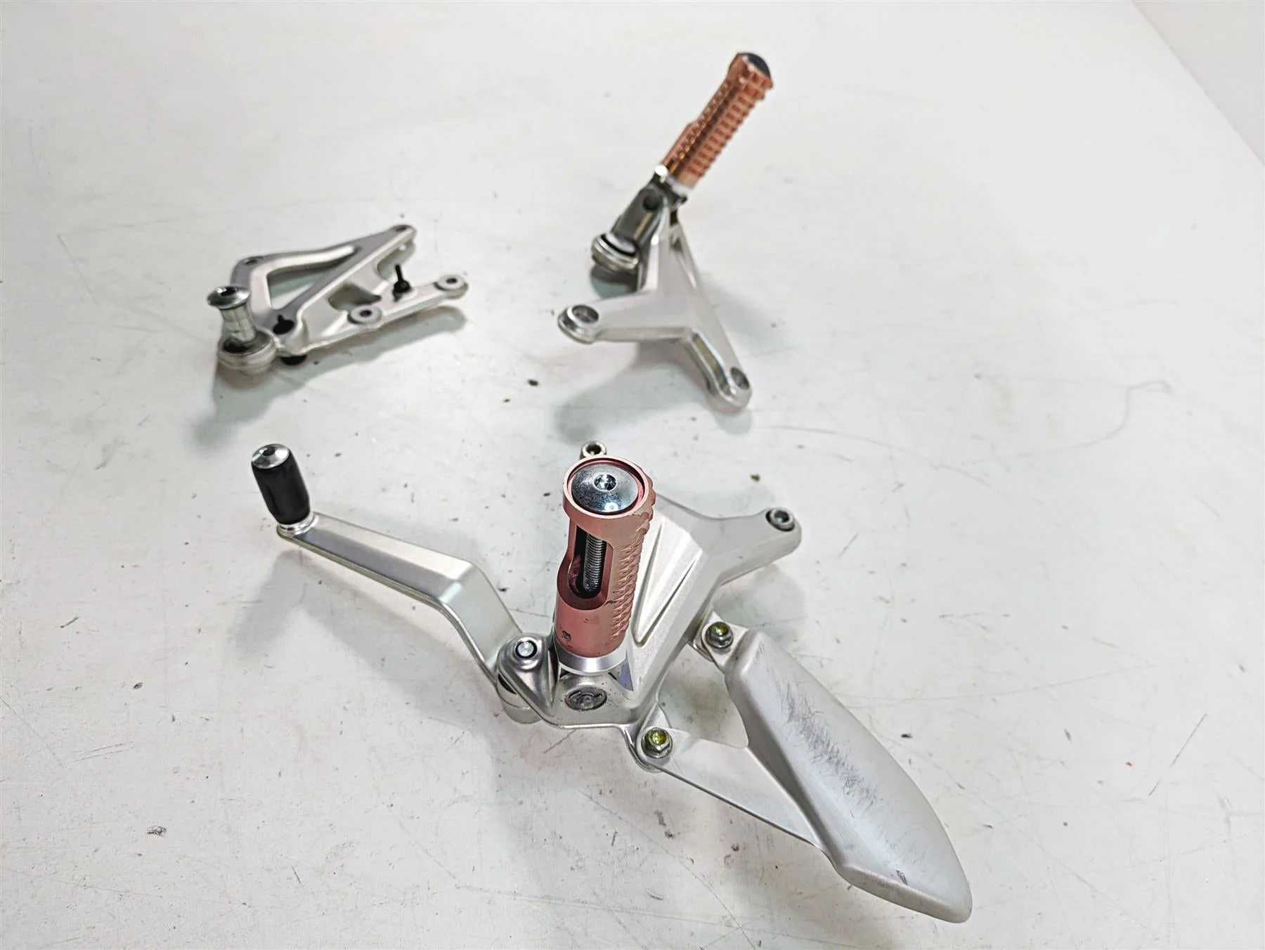 2013 MV Agusta F3 675 ERA Front Footpeg Foot Peg Shift Brake Lever Set 8000B7474 - Image 3