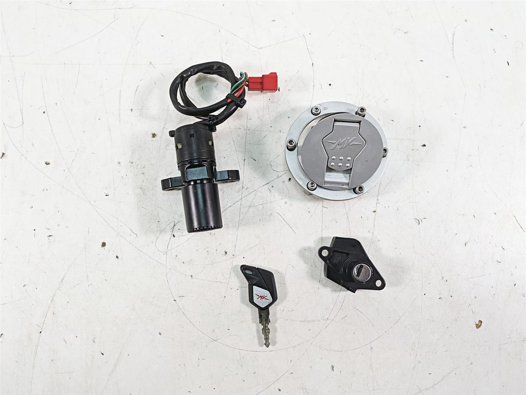 2013 MV Agusta F3 675 ERA Ignition Switch Key Lock Fuel Cap Set 8A00B5210 - Image 5