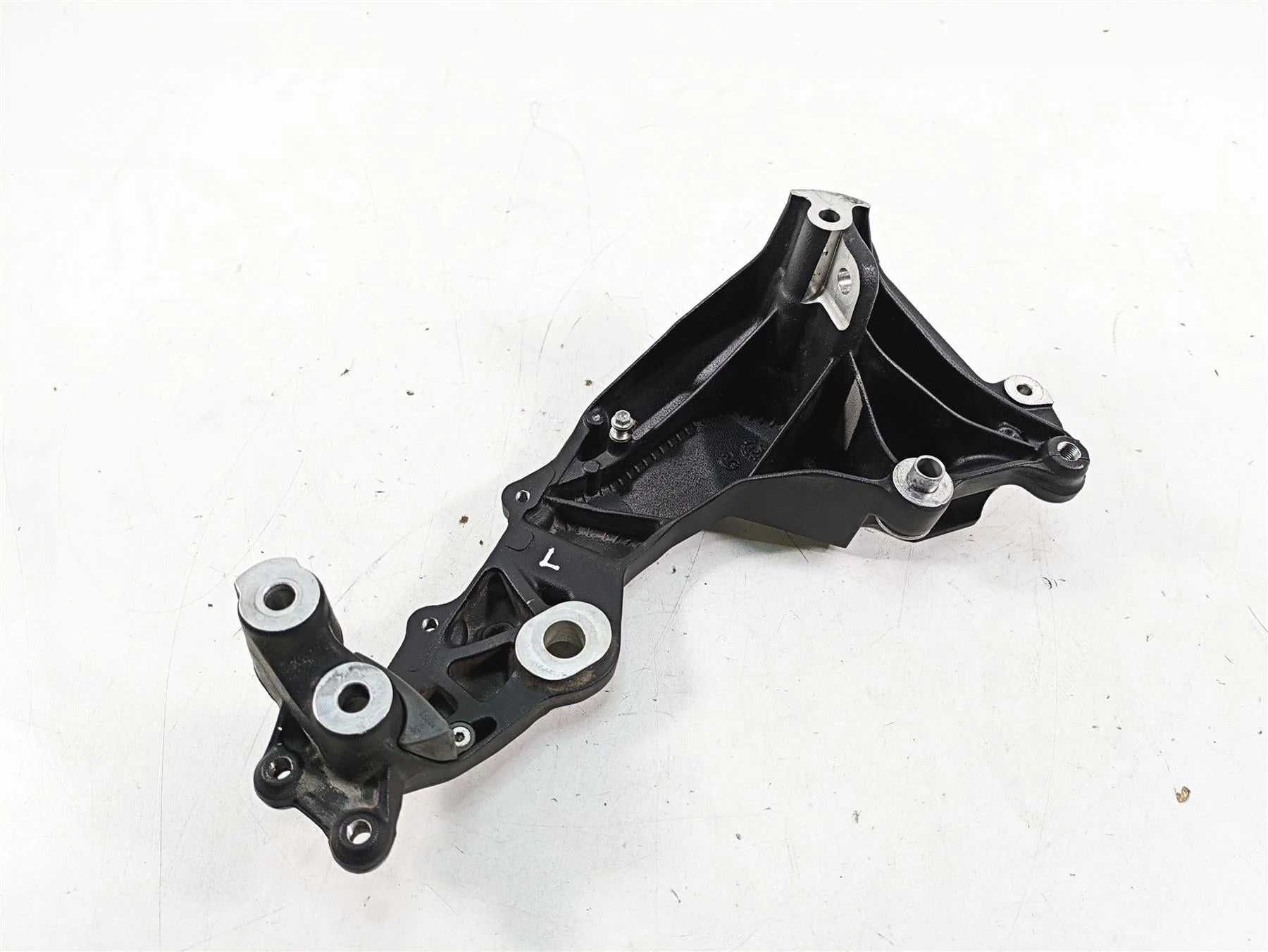 2013 MV Agusta F3 675 ERA Left Swingarm Plate Frame Mount 8BA0B5643 - Image 7