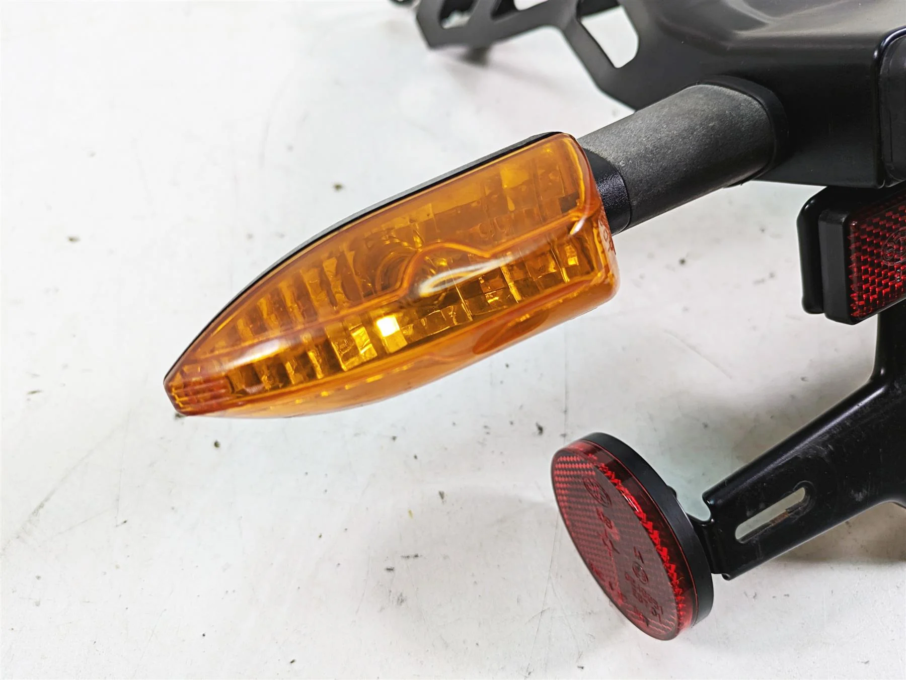 2013 MV Agusta F3 675 ERA License Plate Holder Turn Signal Light Set 8000B5965 - Image 8
