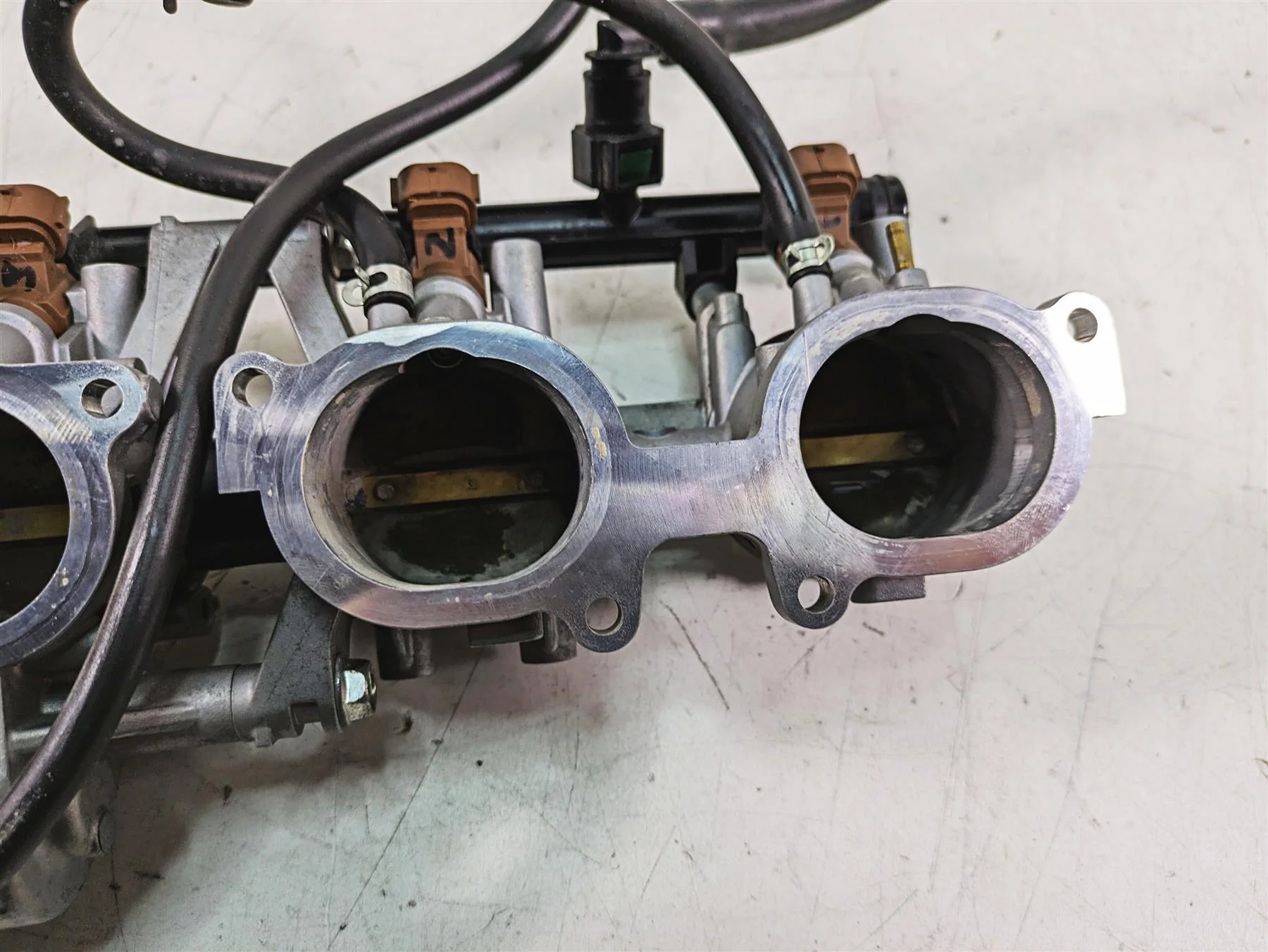 2013 MV Agusta F3 675 ERA Mikuni Throttle Body Bodies Fuel Injection 8000B5347 - Image 7