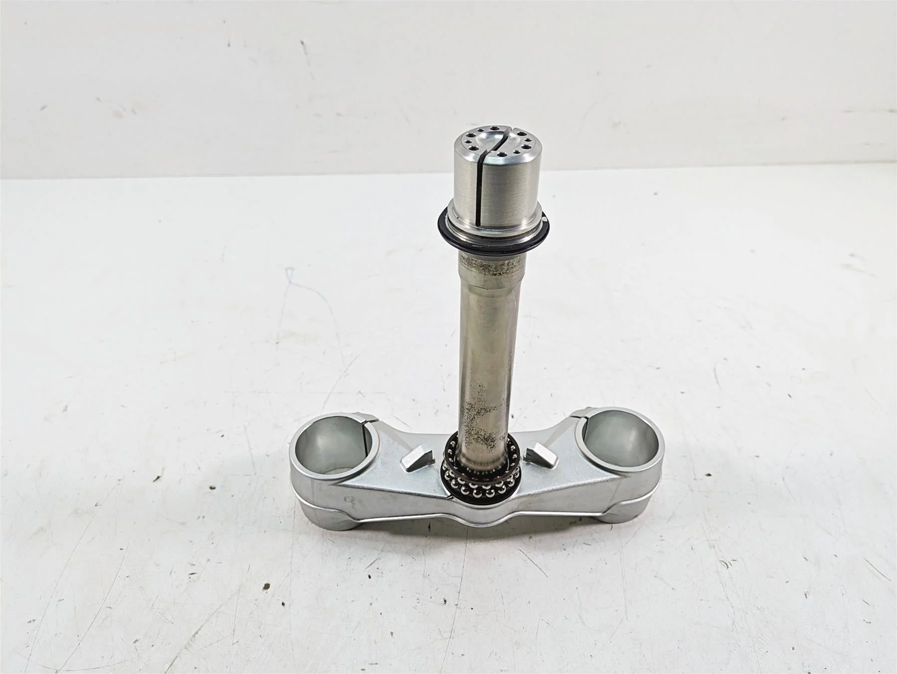 2013 MV Agusta F3 675 ERA Straight Lower Triple Tree Steering Clamp 8000B5701 - Image 3