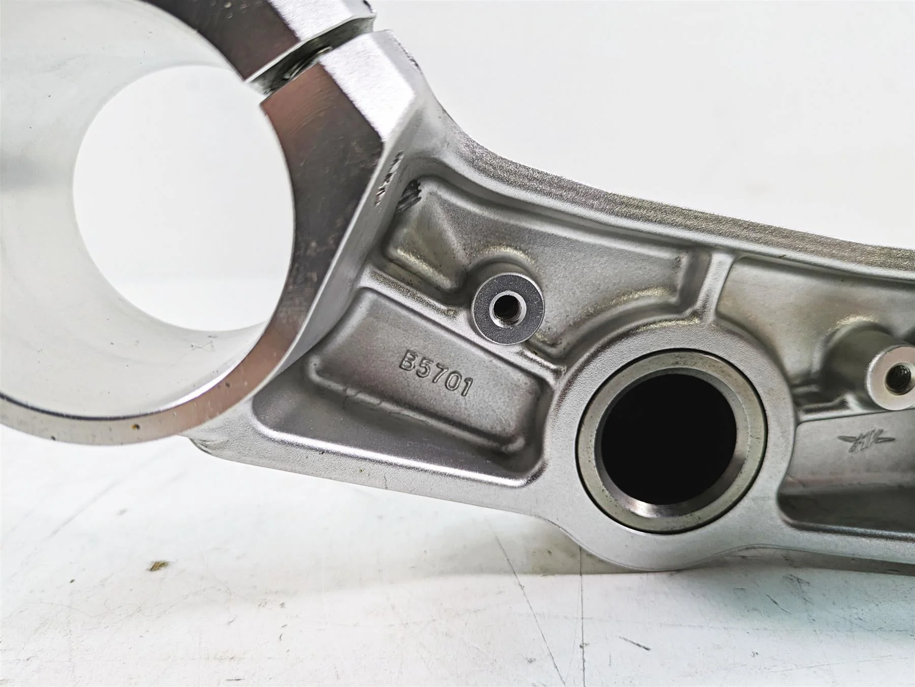 2013 MV Agusta F3 675 ERA Straight Lower Triple Tree Steering Clamp 8000B5701 - Image 9