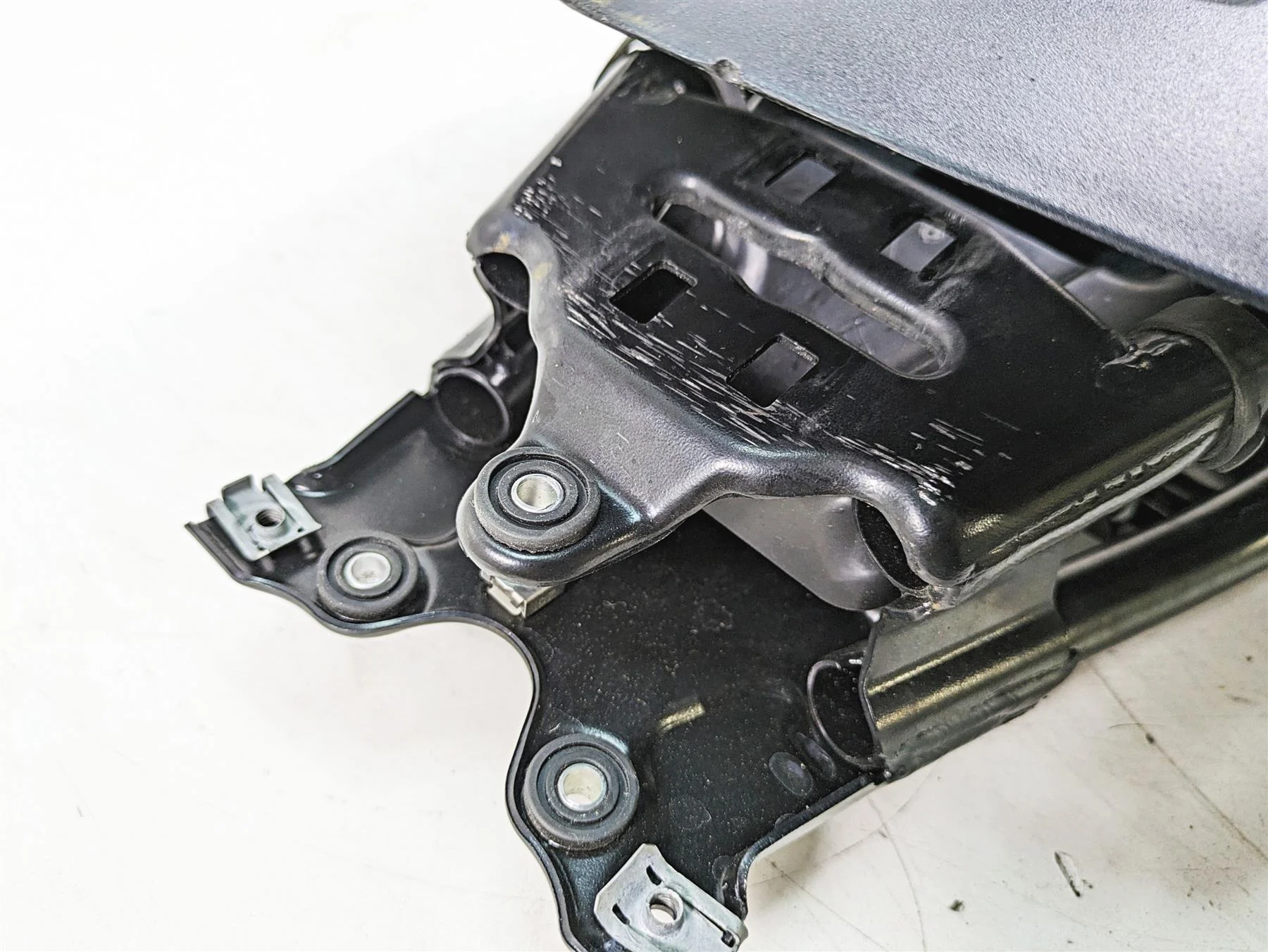 2013 MV Agusta F3 675 ERA Straight Subframe Sub Frame & Inner Fender 80A0B8276 - Image 10