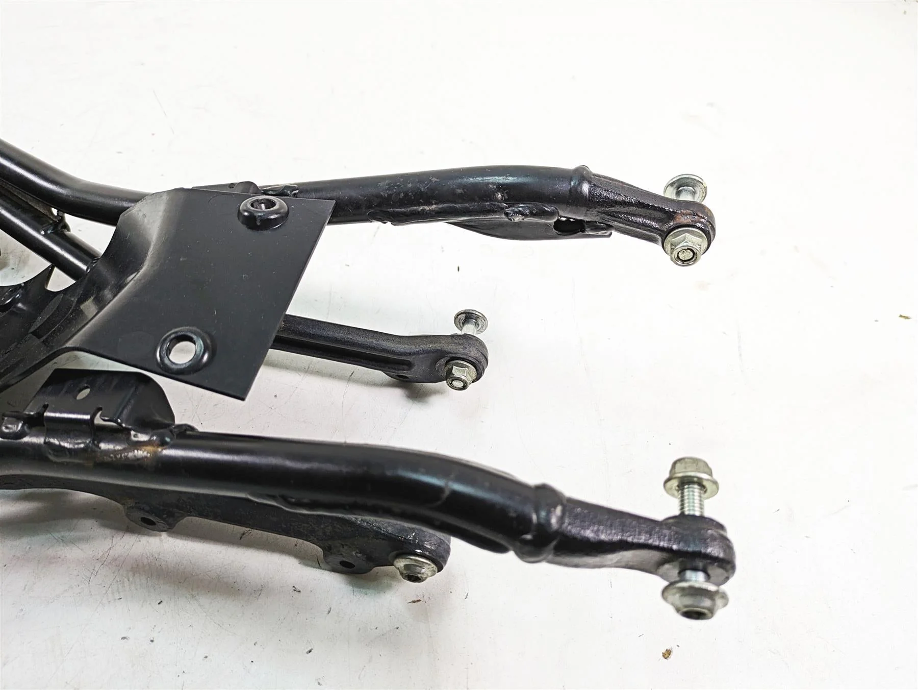 2013 MV Agusta F3 675 ERA Straight Subframe Sub Frame & Inner Fender 80A0B8276 - Image 8