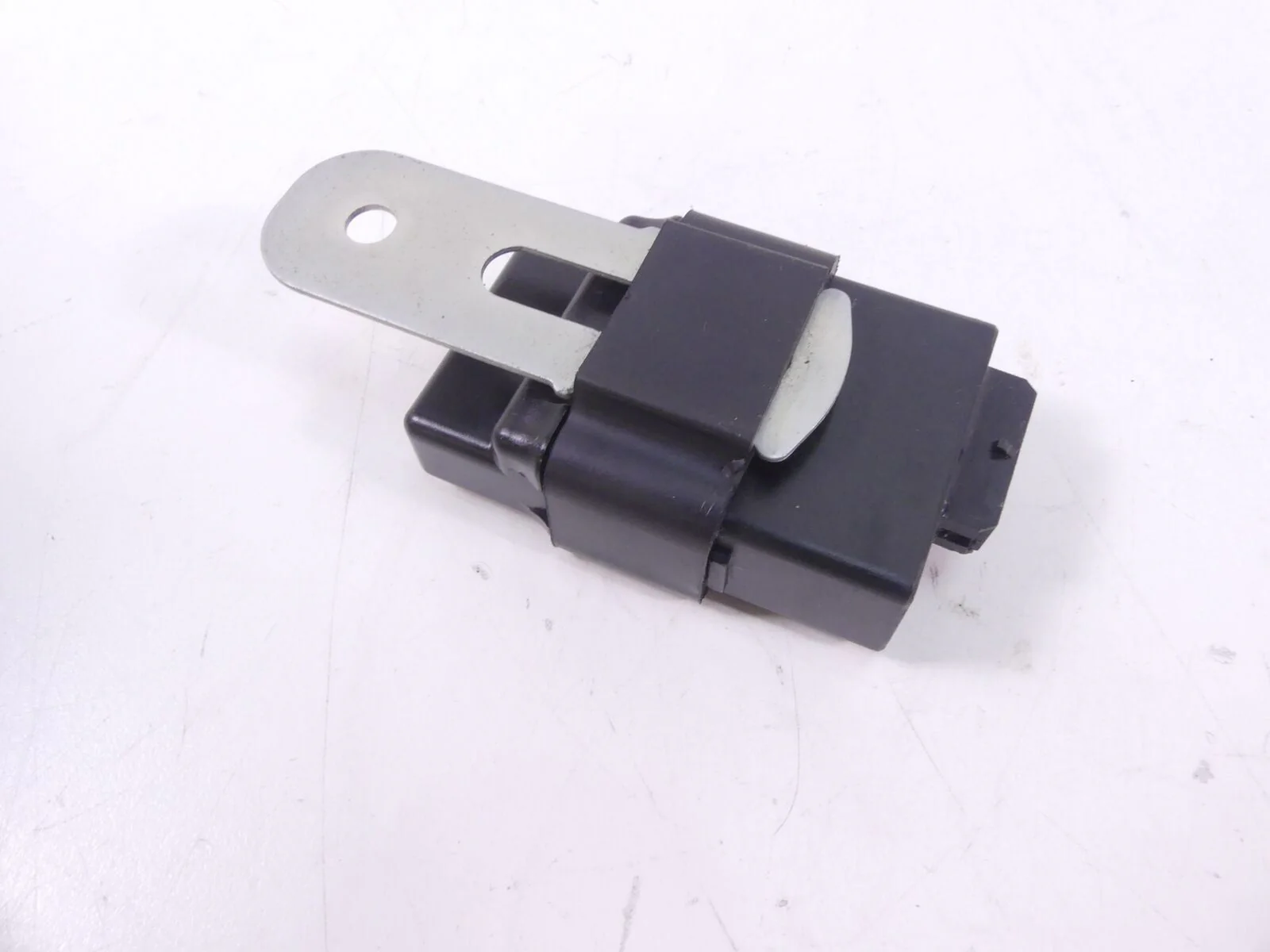 2013 Mv Agusta F4RR Turn Signal Blinker Module Sensor Relay 8000B3217 - Image 6