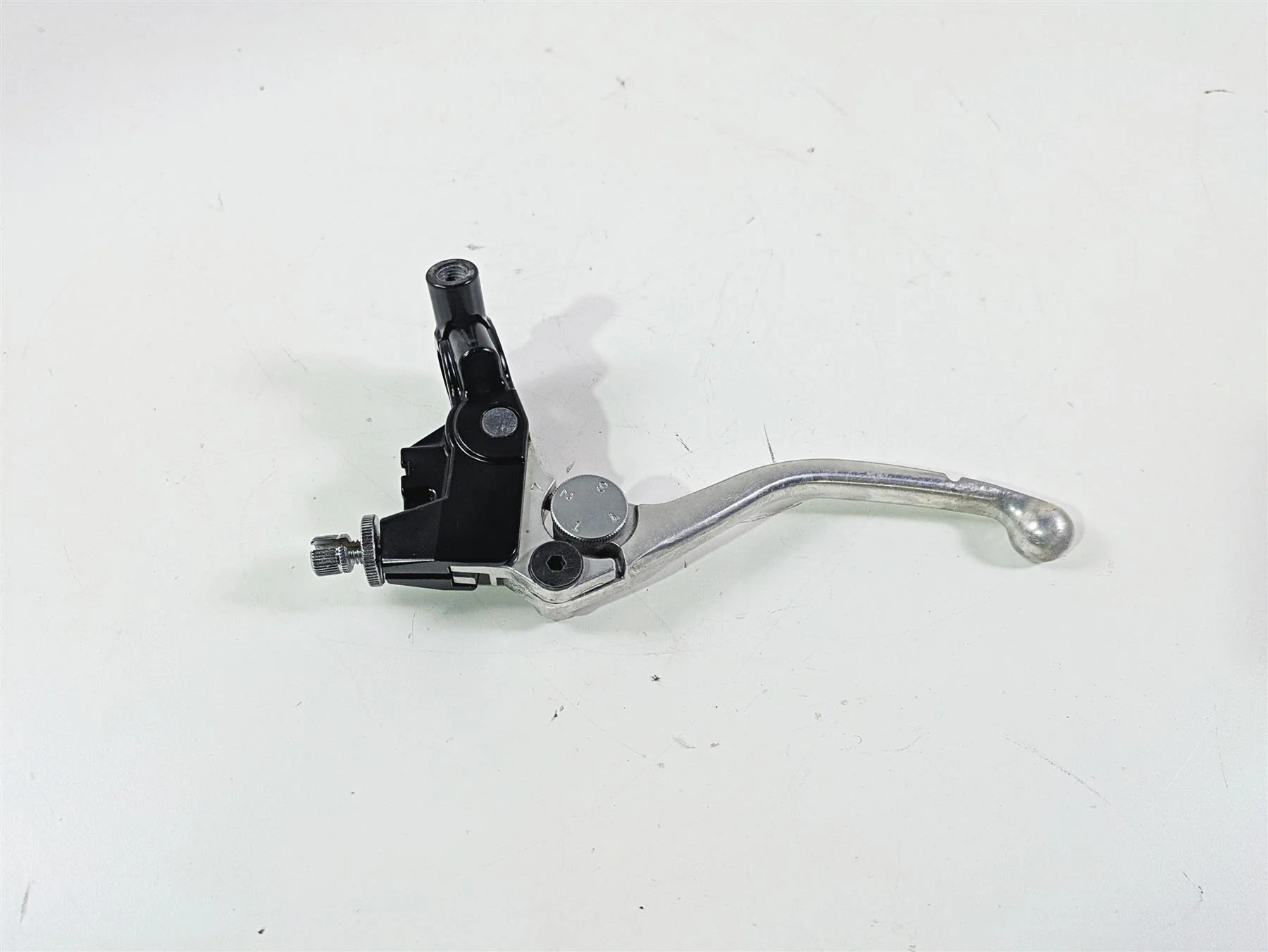 2013 Triumph Bonneville Clutch Perch & Lever T2046583 - Image 3