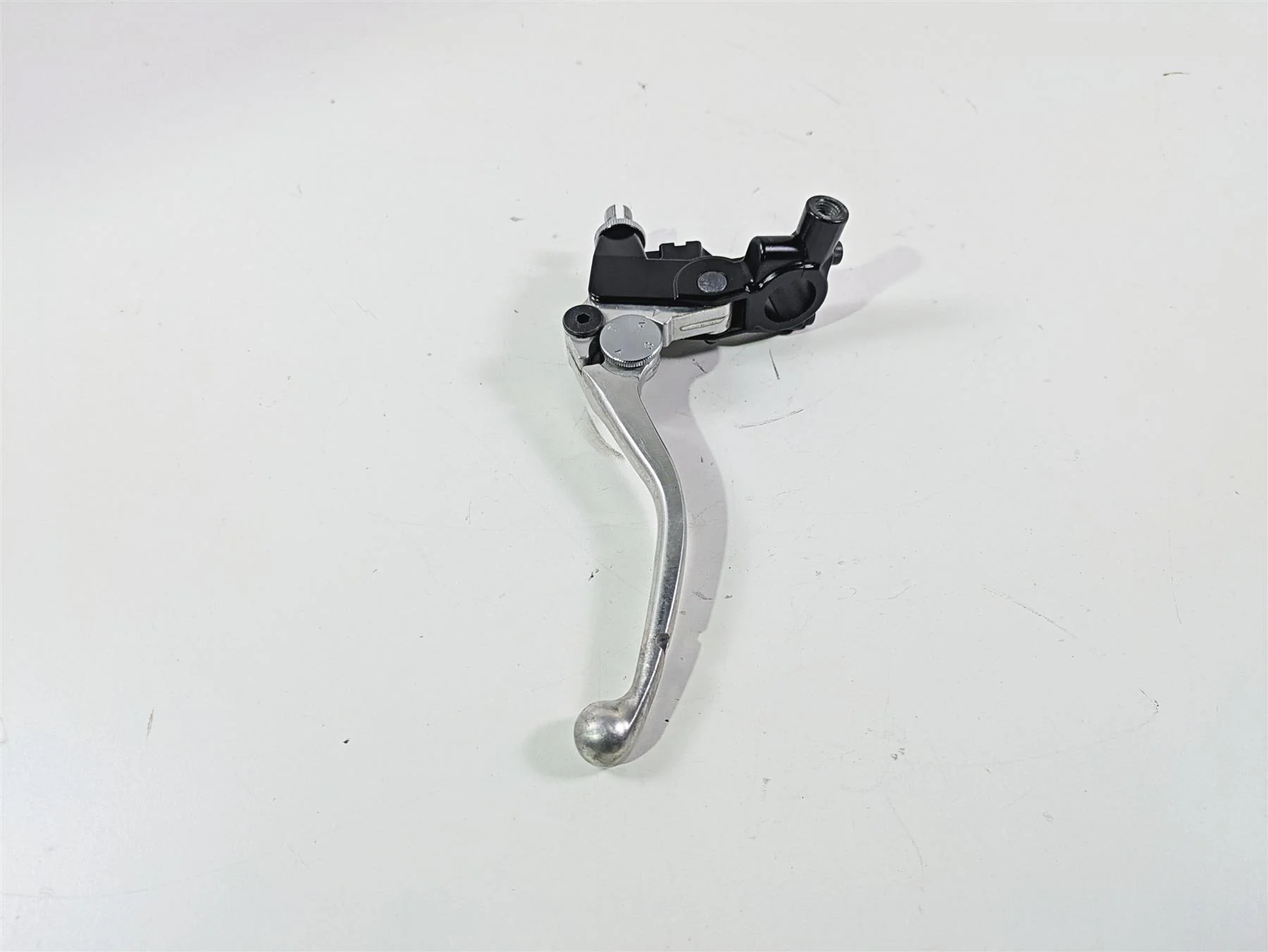 2013 Triumph Bonneville Clutch Perch & Lever T2046583 - Image 4
