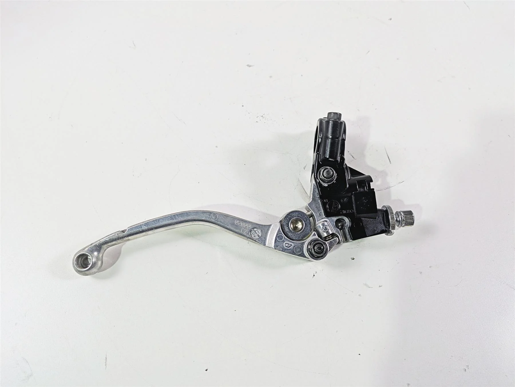 2013 Triumph Bonneville Clutch Perch & Lever T2046583 - Image 9