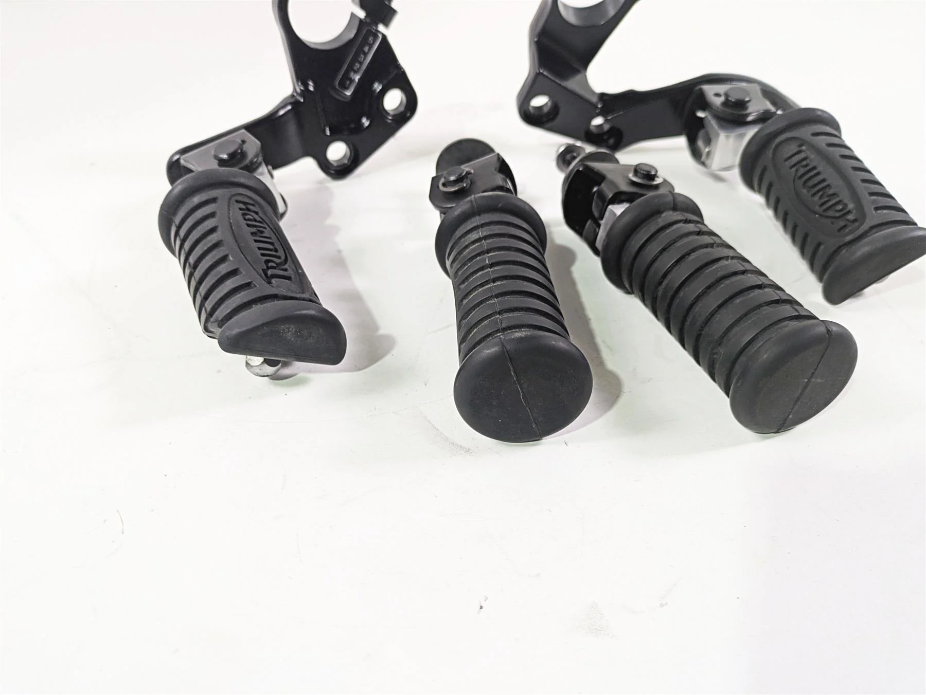 2013 Triumph Bonneville Front Rear Footpeg Rest Set T2070807 T2070806 - Image 6
