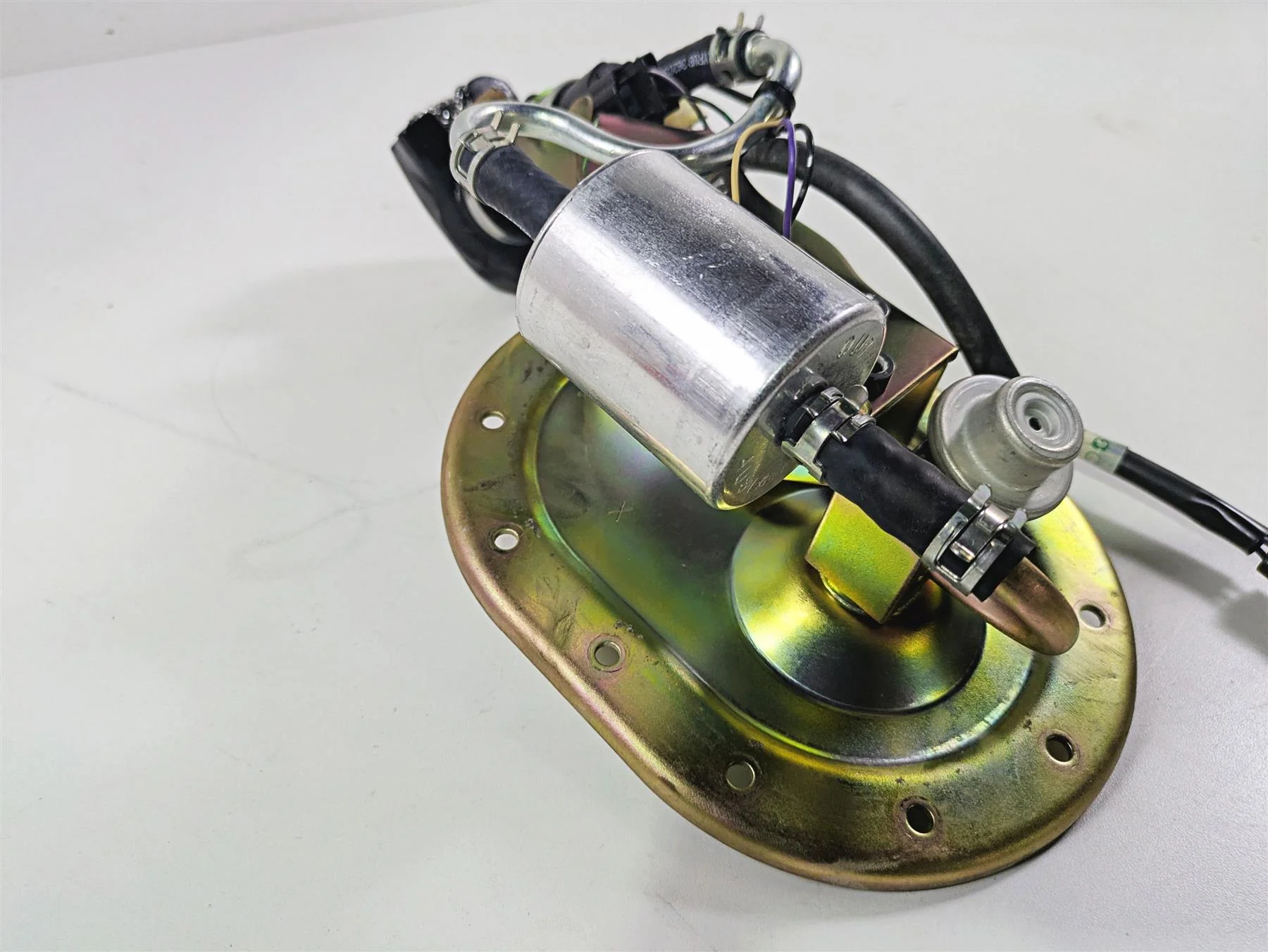 2013 Triumph Bonneville Fuel Gas Petrol Pump Set - Tested T2406003 - Image 12