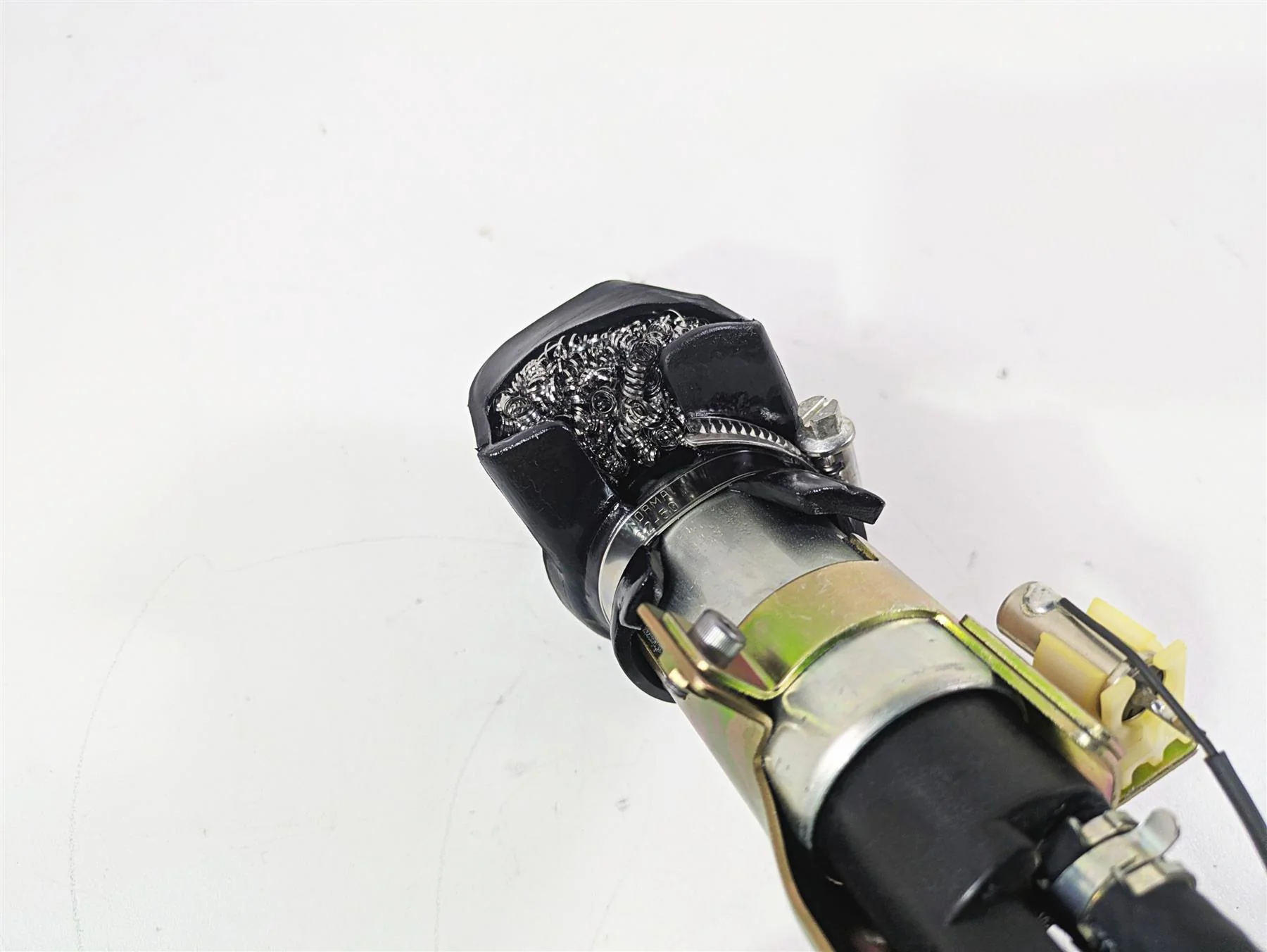 2013 Triumph Bonneville Fuel Gas Petrol Pump Set - Tested T2406003 - Image 7