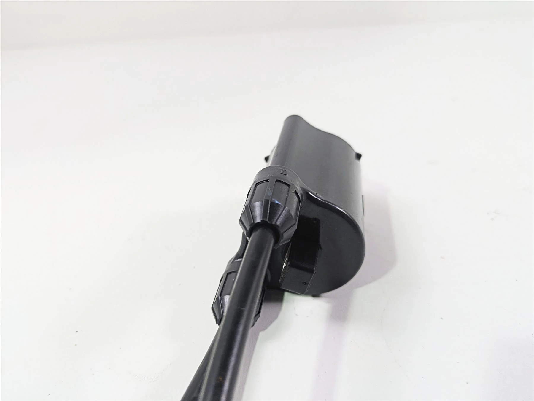 2013 Triumph Bonneville Ignition Coils & Wires T1290101 - Image 3