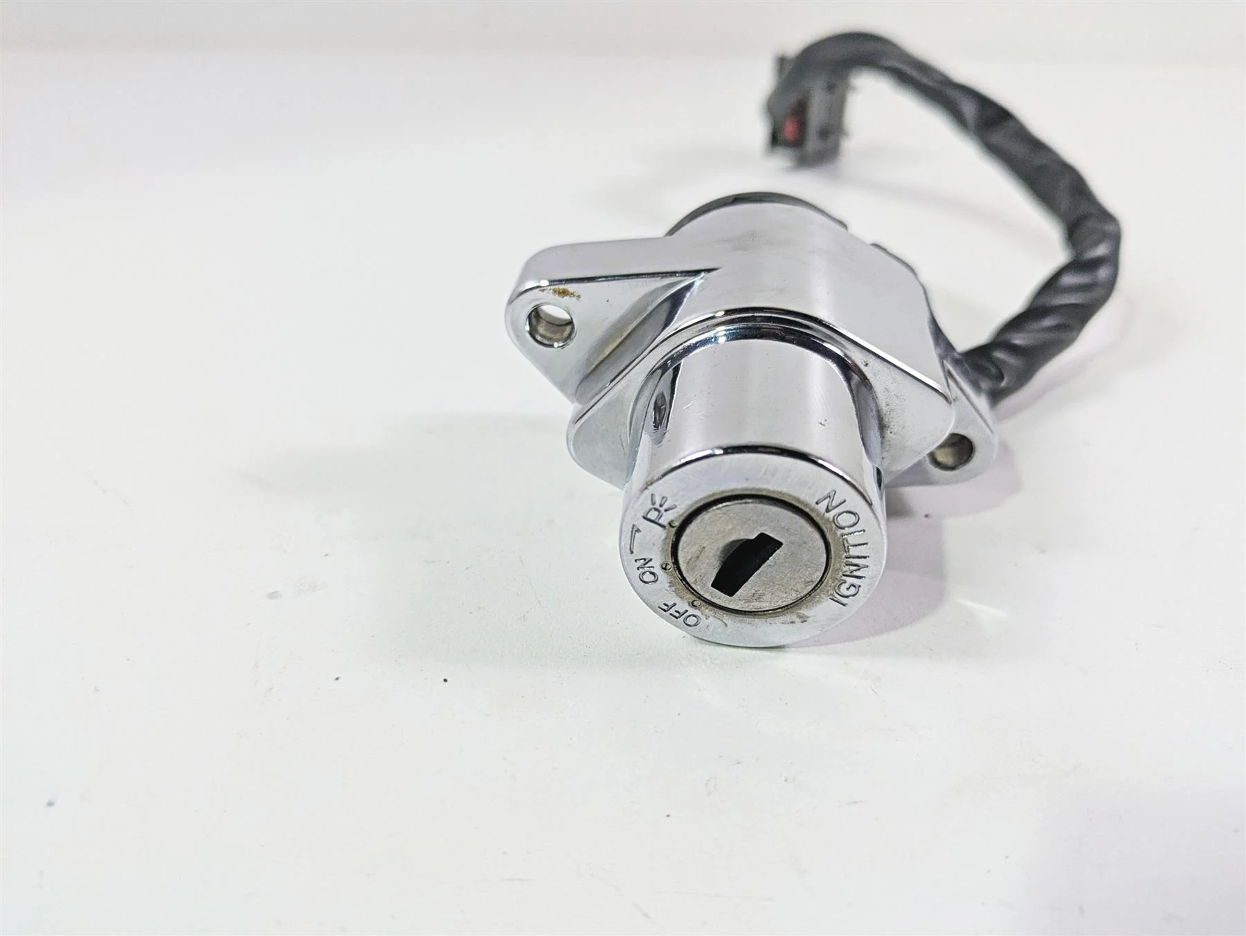 2013 Triumph Bonneville Ignition Switch Key Lock Set T2500804 - Image 7