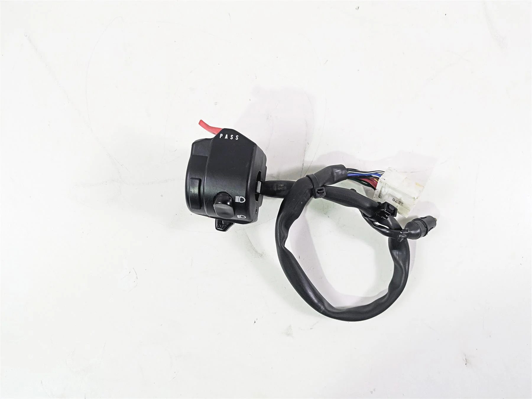 2013 Triumph Bonneville Left Hand Turn Signal Control Switch T2040328 - Image 5
