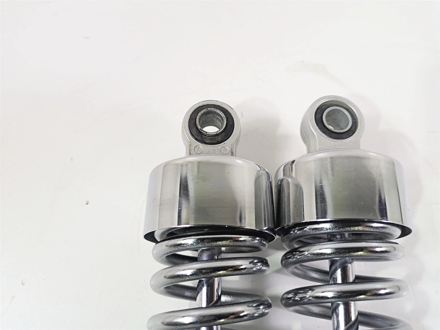 2013 Triumph Bonneville Nice Rear Suspension Shock Damper T2050323 - Image 4