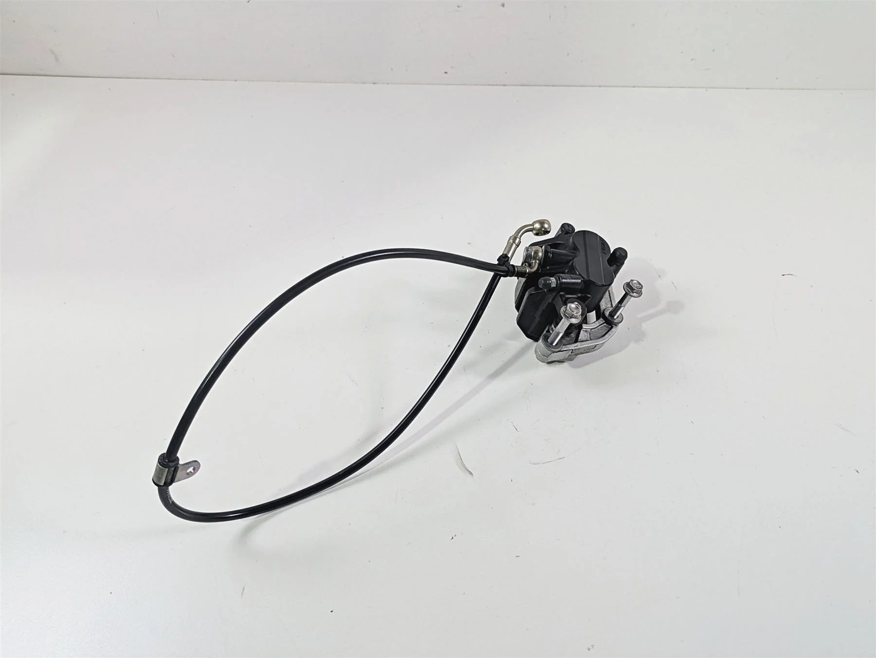 2013 Triumph Bonneville Nissin Front Brake Caliper & Mount T2020542 - Image 4