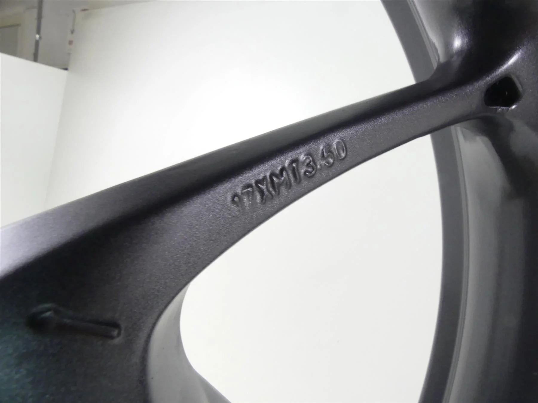 2013 Triumph Street Triple 675R Nice Straight Front Wheel Rim 17x3.5 T2001013 - Image 10