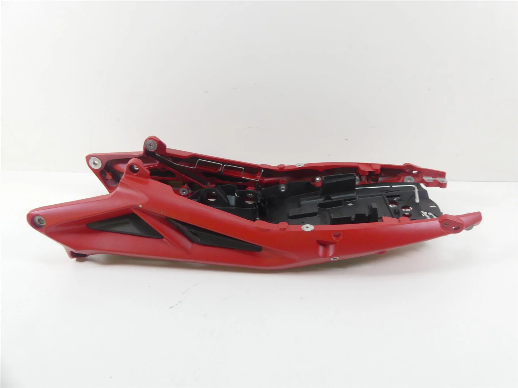 2013 Triumph Street Triple 675R Rear Red Subframe & Inner Fender T2070329 - Image 5