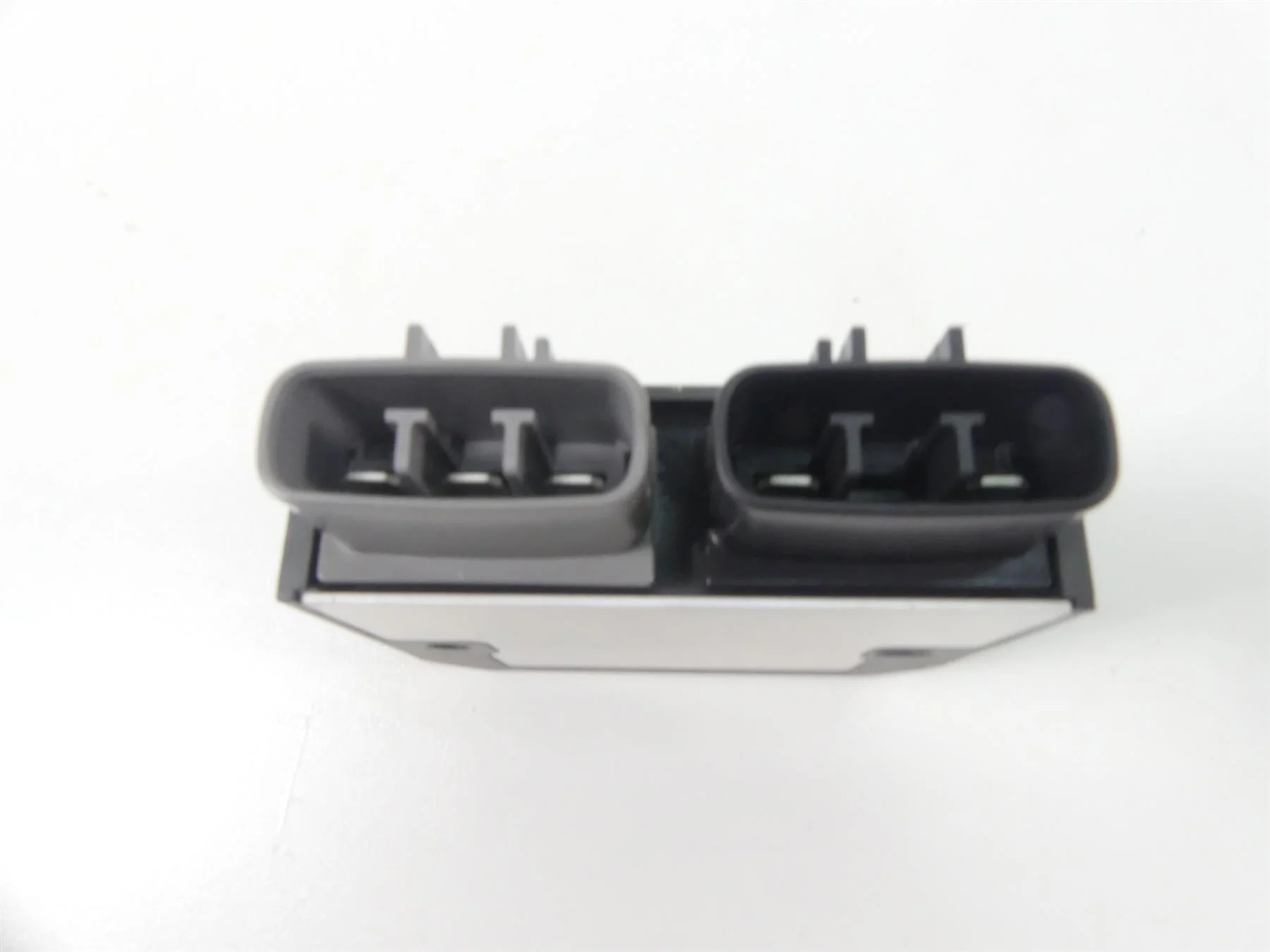2013 Triumph Street Triple 675R Rectifier Voltage Regulator T1300675 FH020AA - Image 7