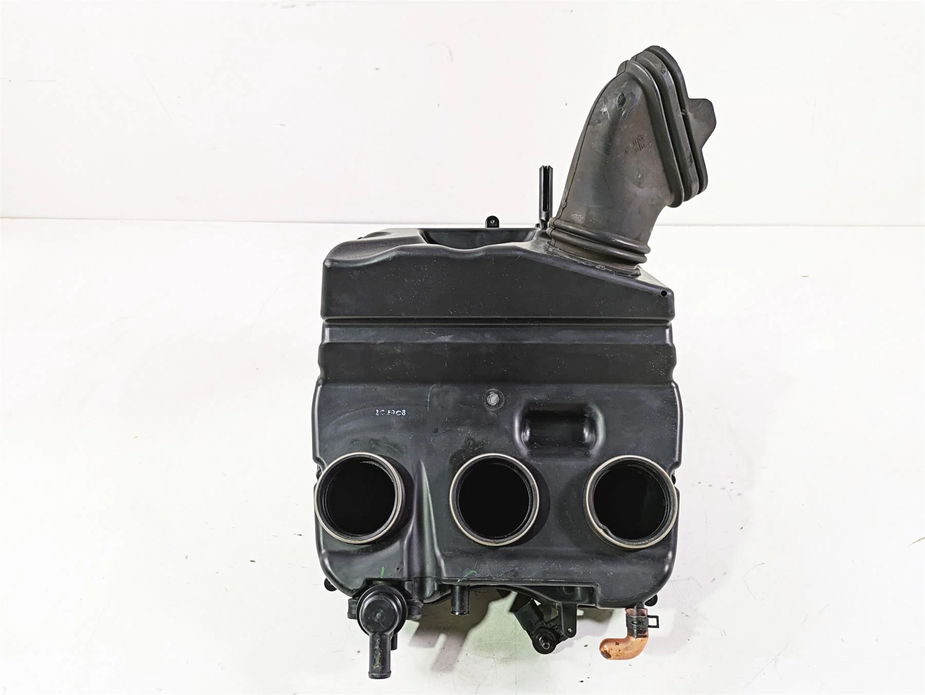 2013 Triumph Tiger 1215 Explorer Air Box Cleaner Breather & Tubes Set T2209550 - Image 12