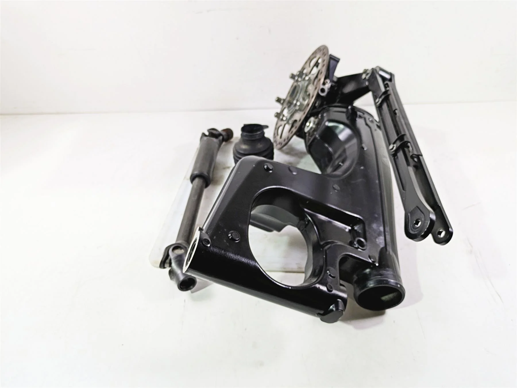 2013 Triumph Tiger 1215 Explorer Differential Swingarm Drive Shaft T1275555 - Image 4