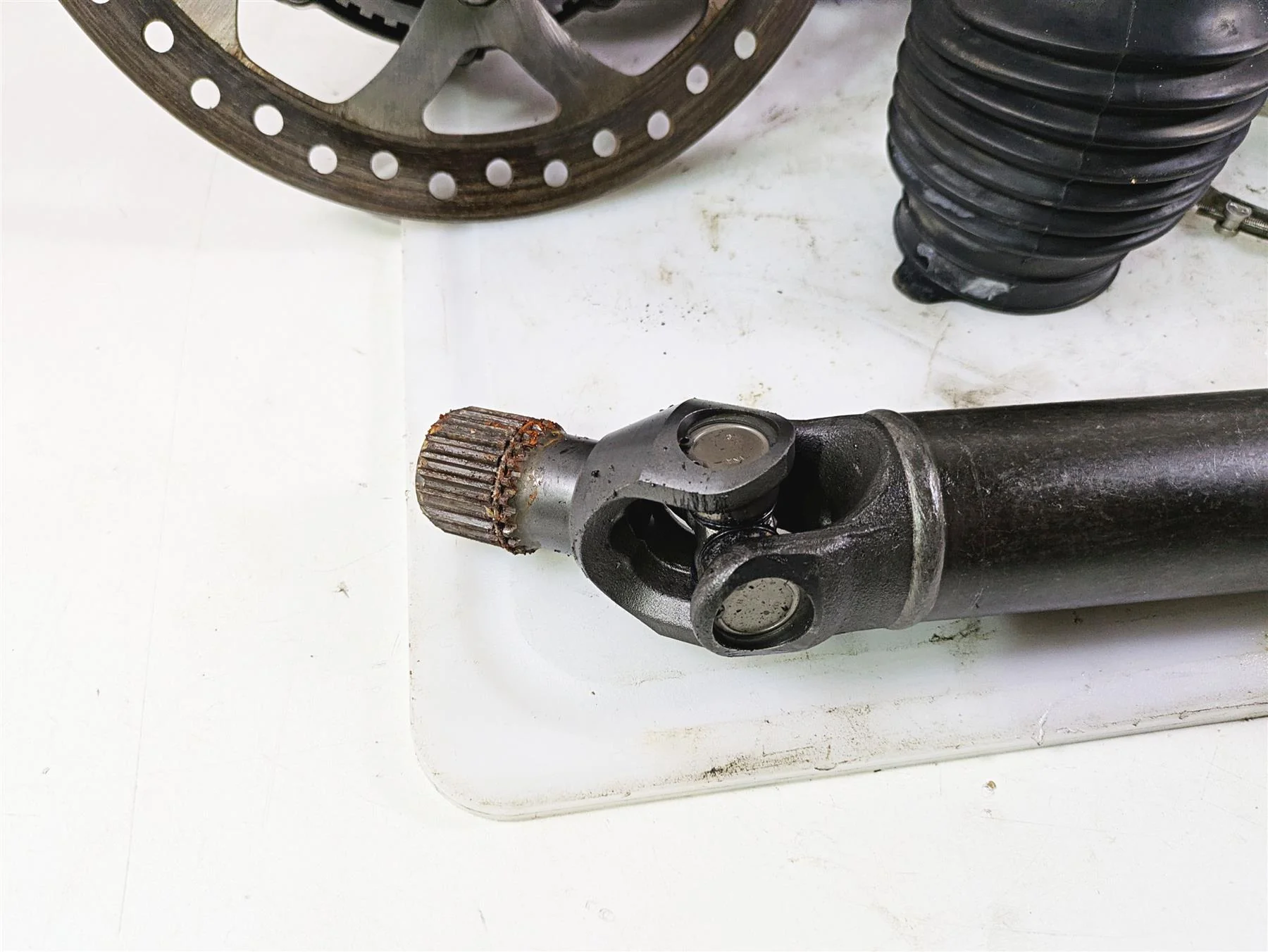 2013 Triumph Tiger 1215 Explorer Differential Swingarm Drive Shaft T1275555 - Image 5