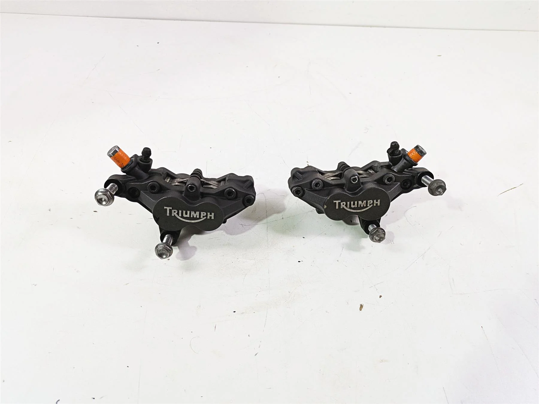 2013 Triumph Tiger 1215 Explorer Front Brake Caliper Abs Set T2020955 T2020965