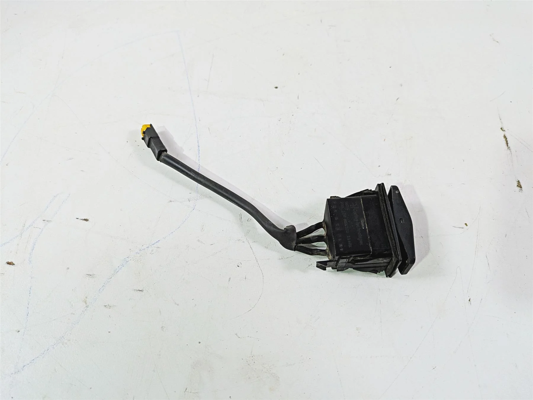 2013 Triumph Tiger 1215 Explorer Heated Seat Switch - Read T2505150 - Image 3