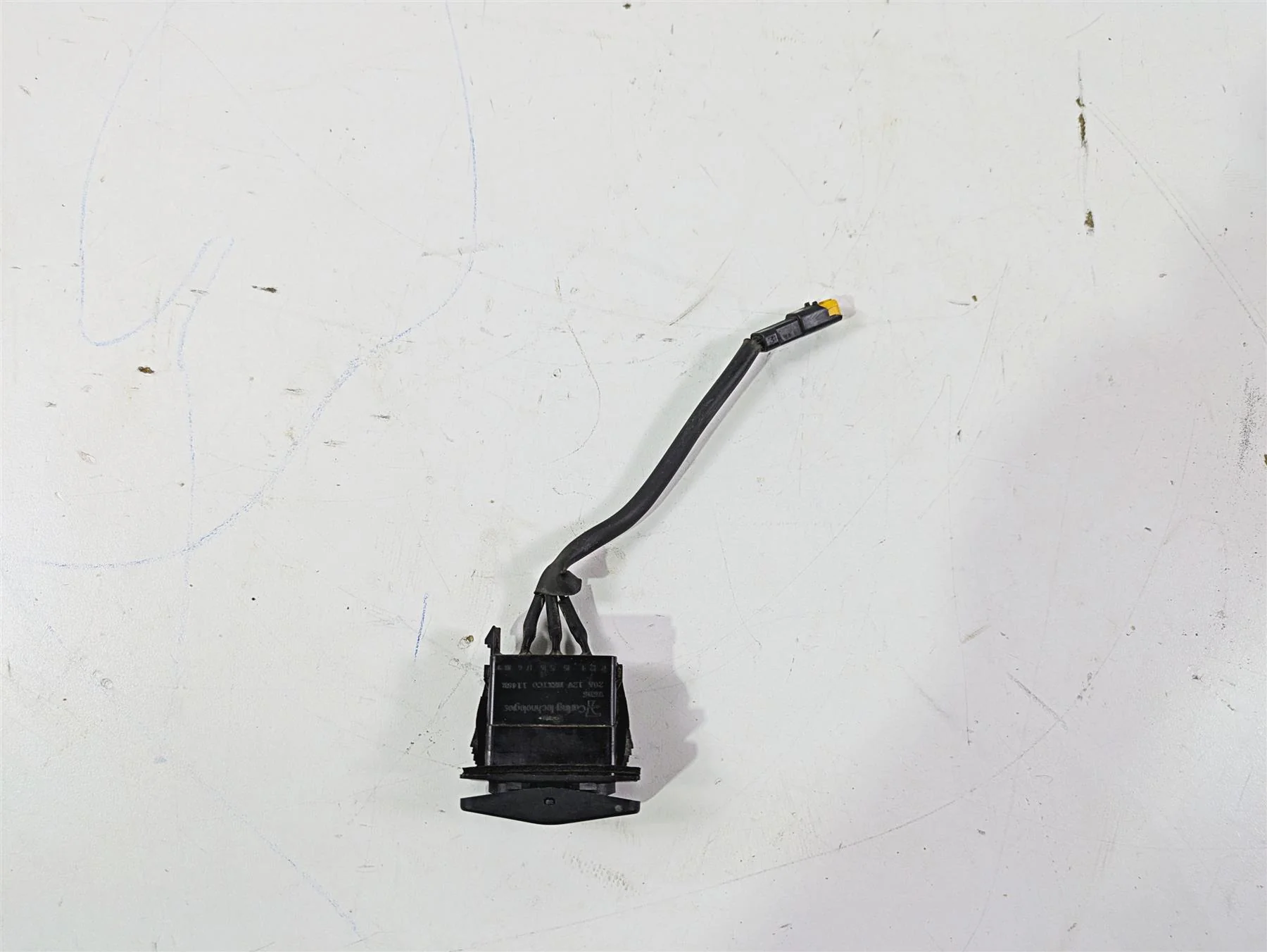 2013 Triumph Tiger 1215 Explorer Heated Seat Switch - Read T2505150 - Image 4
