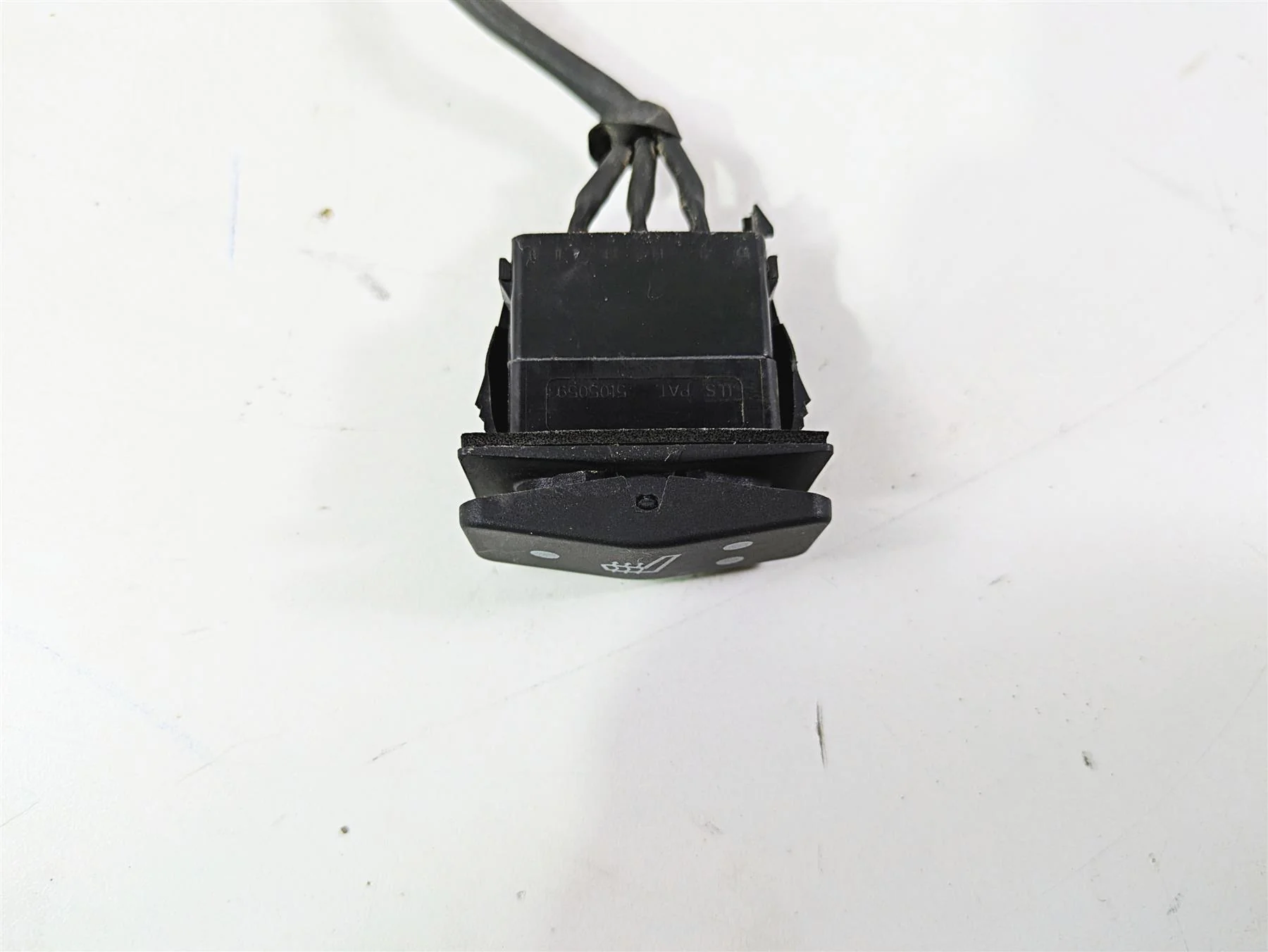 2013 Triumph Tiger 1215 Explorer Heated Seat Switch - Read T2505150 - Image 7