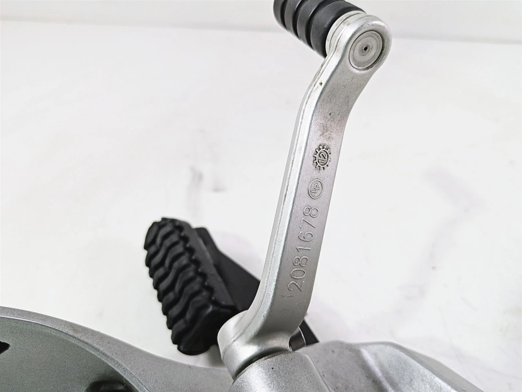 2013 Triumph Tiger 1215 Explorer Left Front Footpeg & Shift Lever T2081079 - Image 8