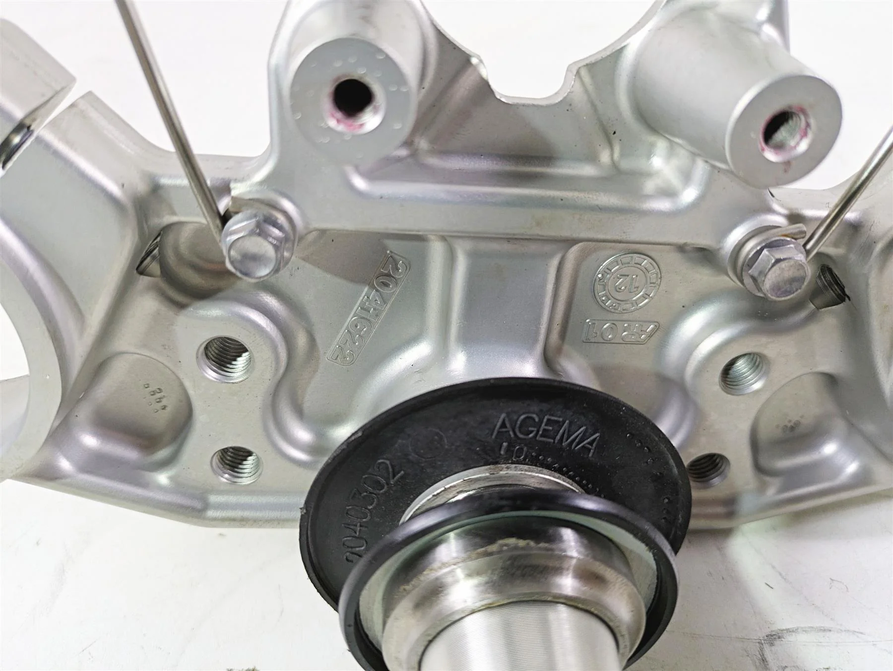 2013 Triumph Tiger 1215 Explorer Lower Upper Triple Tree Set T2041550 T2041622 - Image 10