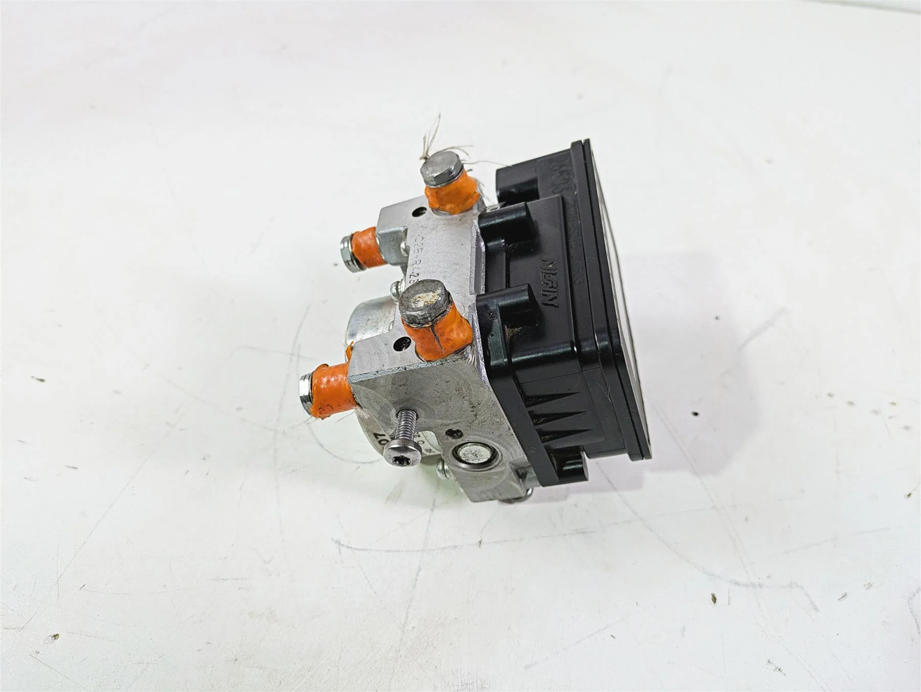 2013 Triumph Tiger 1215 Explorer Nissin Abs Brake Pump Unit Module T2026501 - Image 2