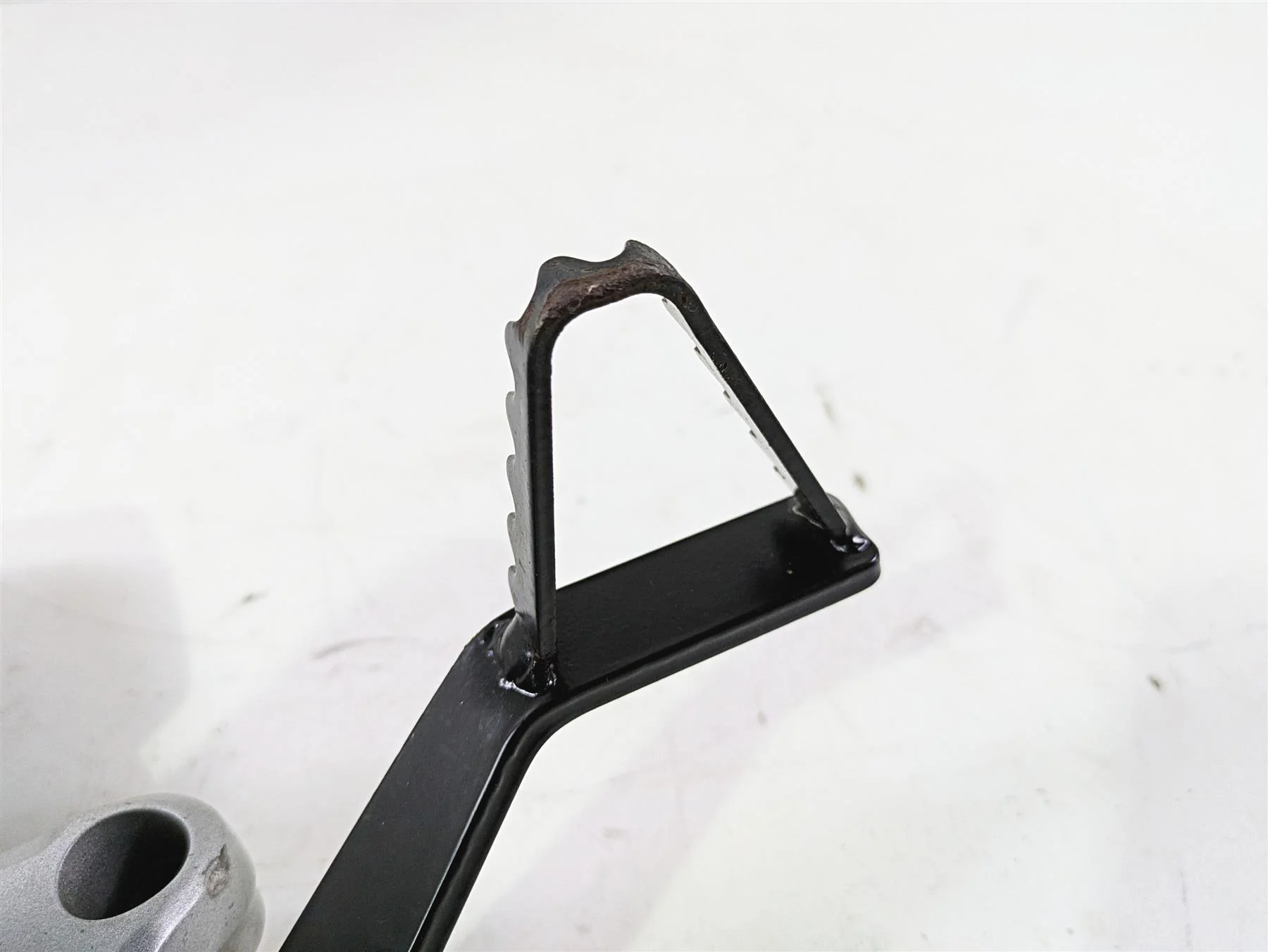 2013 Triumph Tiger 1215 Explorer Right Front Footpeg & Brake Pedal T2080788 - Image 8