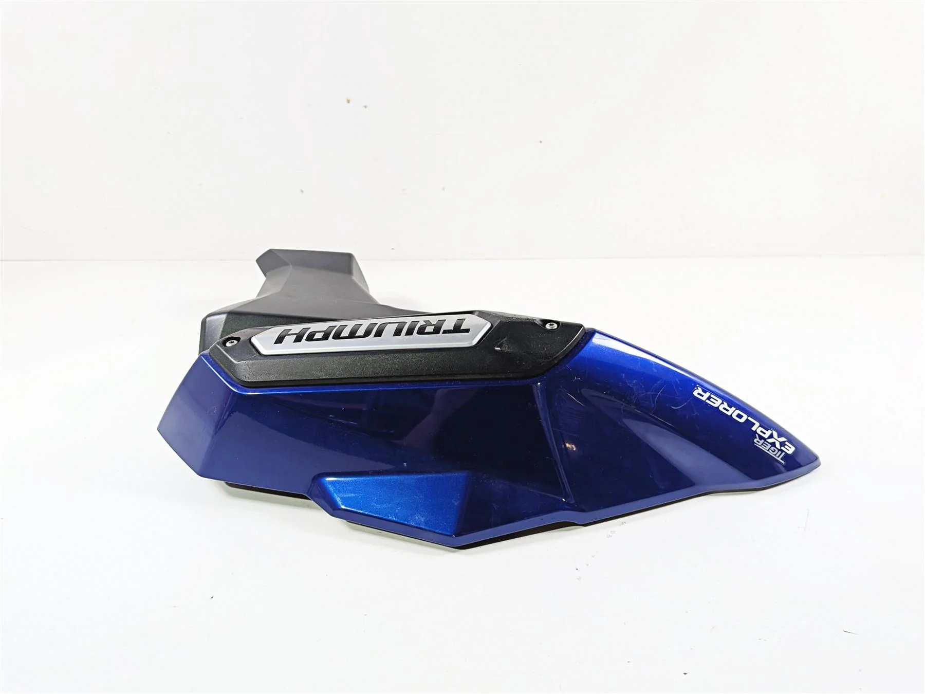 2013 Triumph Tiger 1215 Explorer Right Main Tank Fairing Cover Set T2305525 - Image 4