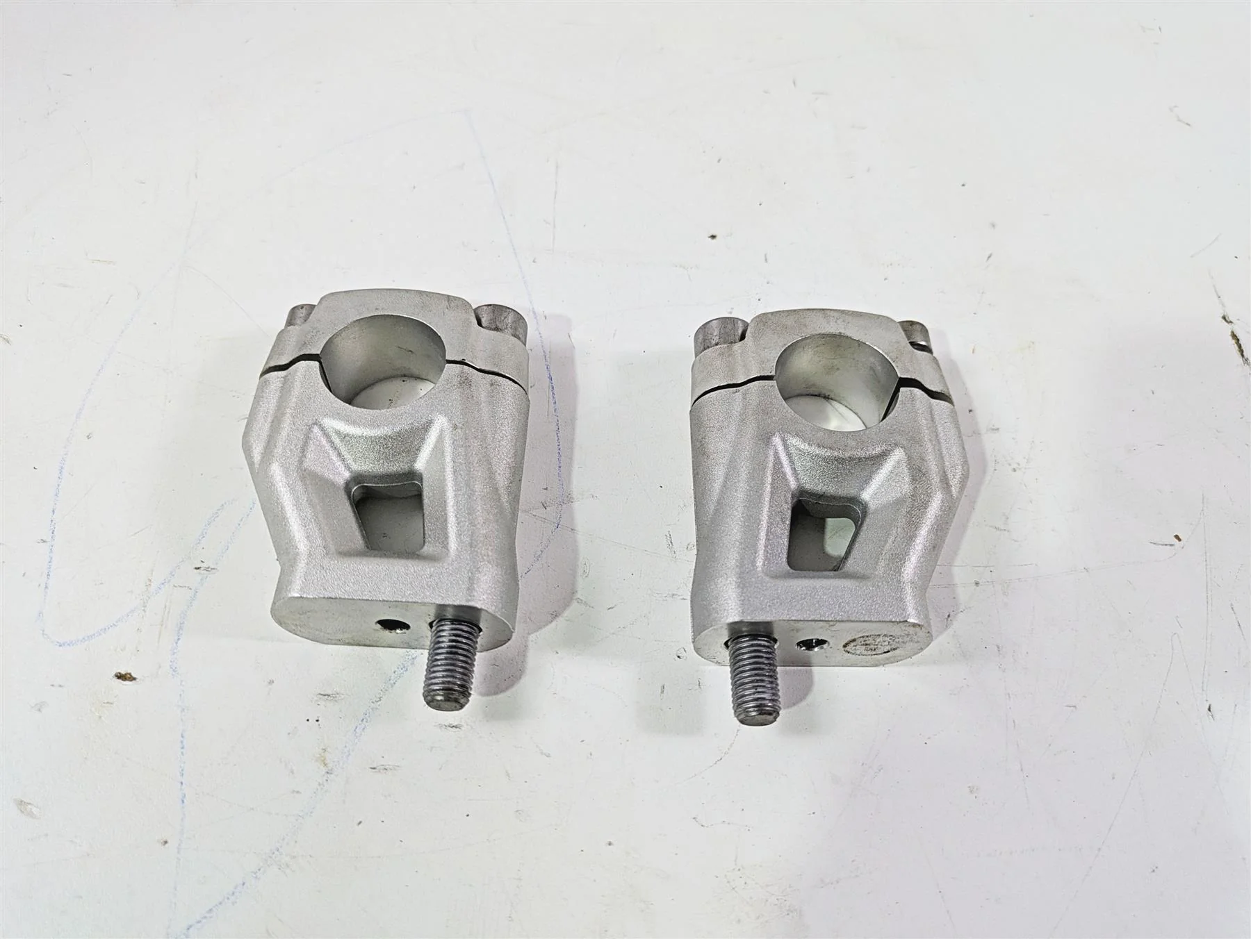 2013 Triumph Tiger 1215 Explorer Upper Lower Handlebar Riser Set T2040813