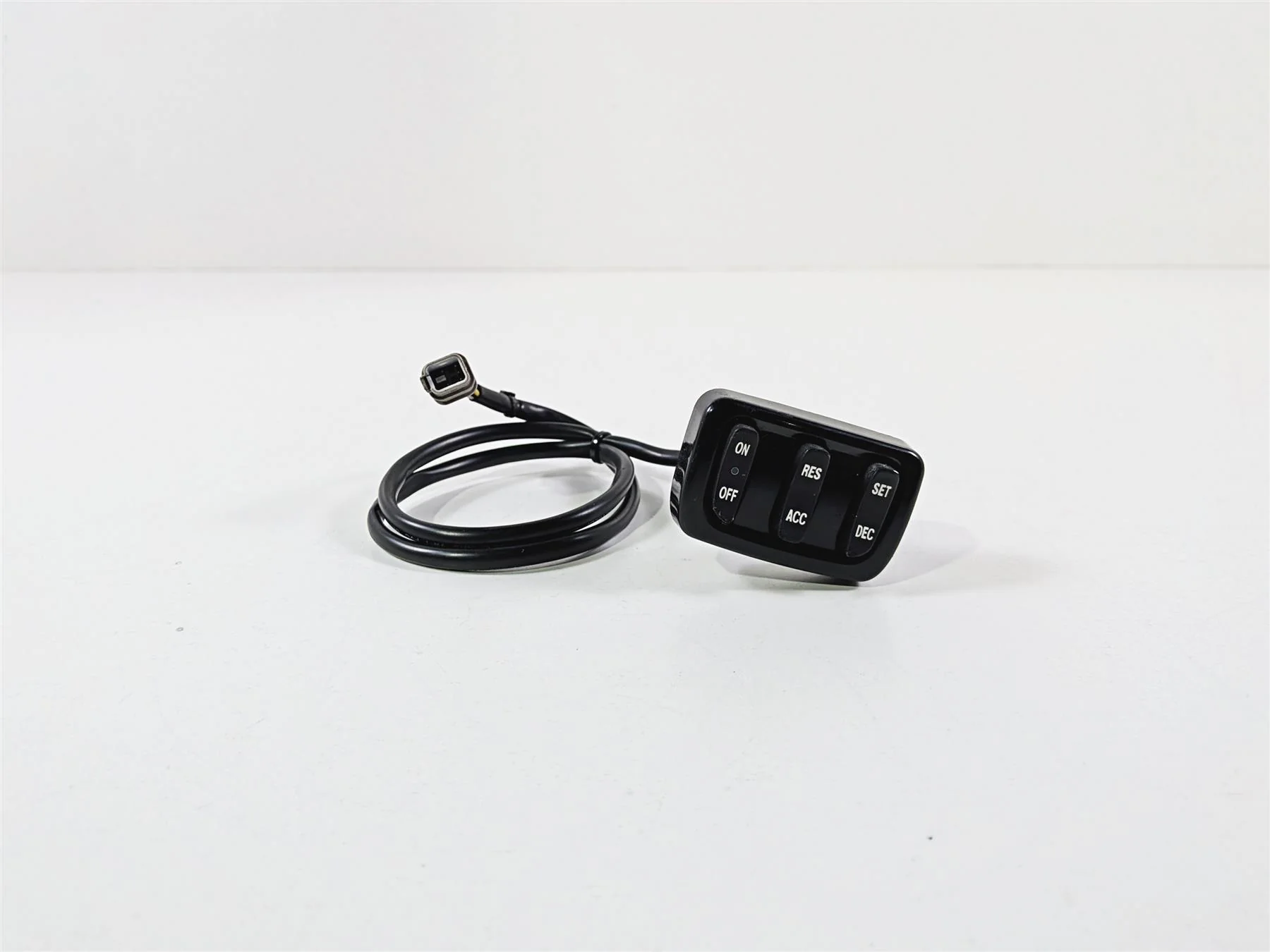 2013 Victory Vision Tour Black Cruise Hand Control Switch Set 4013049 - Image 3