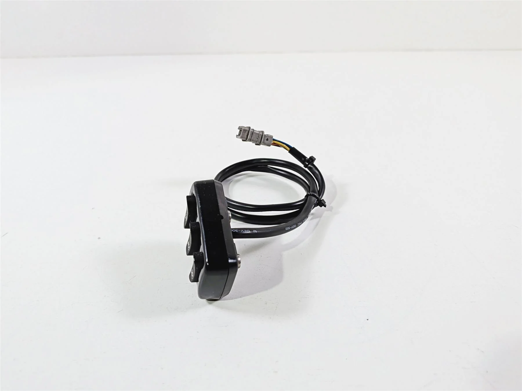 2013 Victory Vision Tour Black Cruise Hand Control Switch Set 4013049 - Image 6