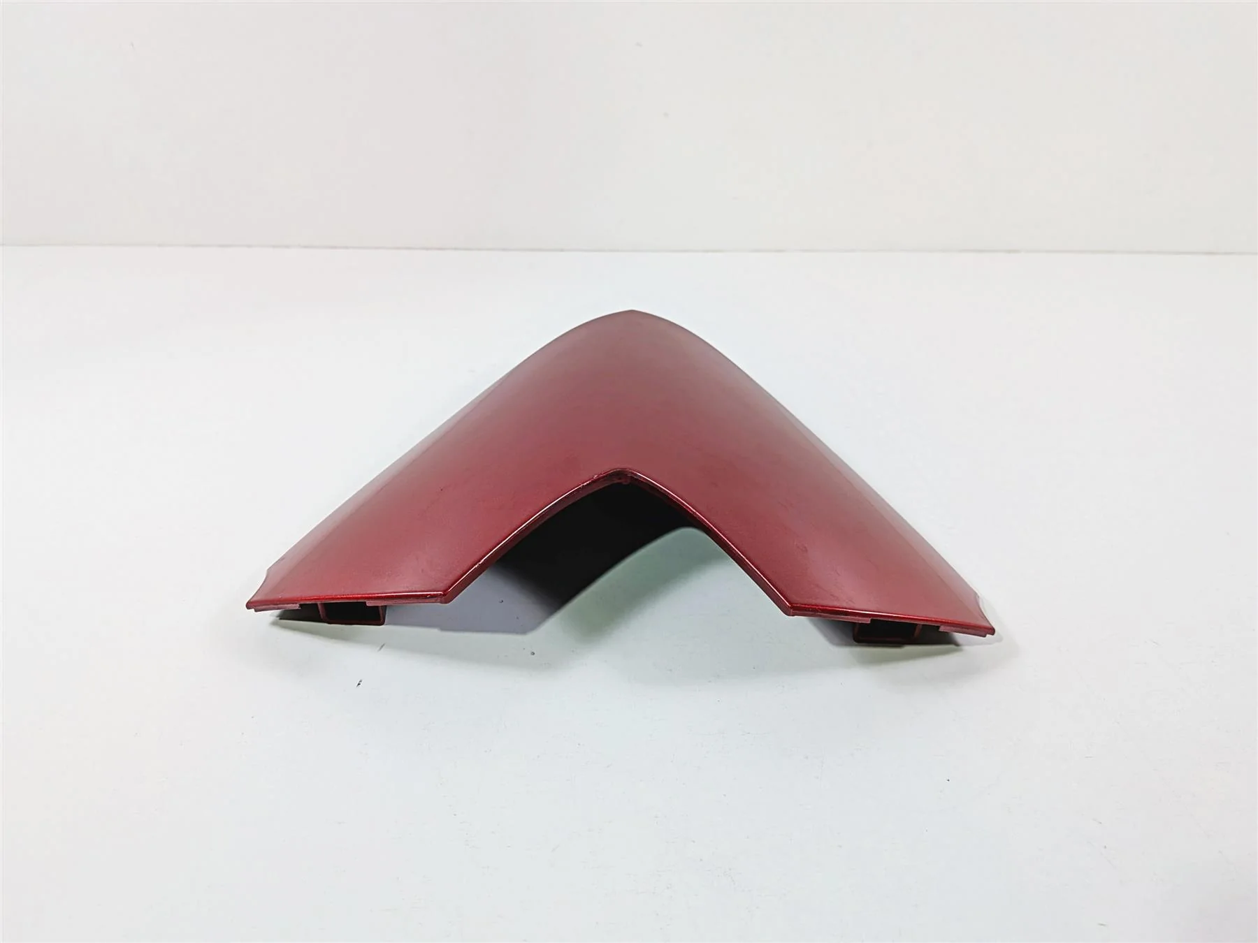 2013 Victory Vision Tour Center Top Red Air Box Cover Fairing 5436418 - Image 5