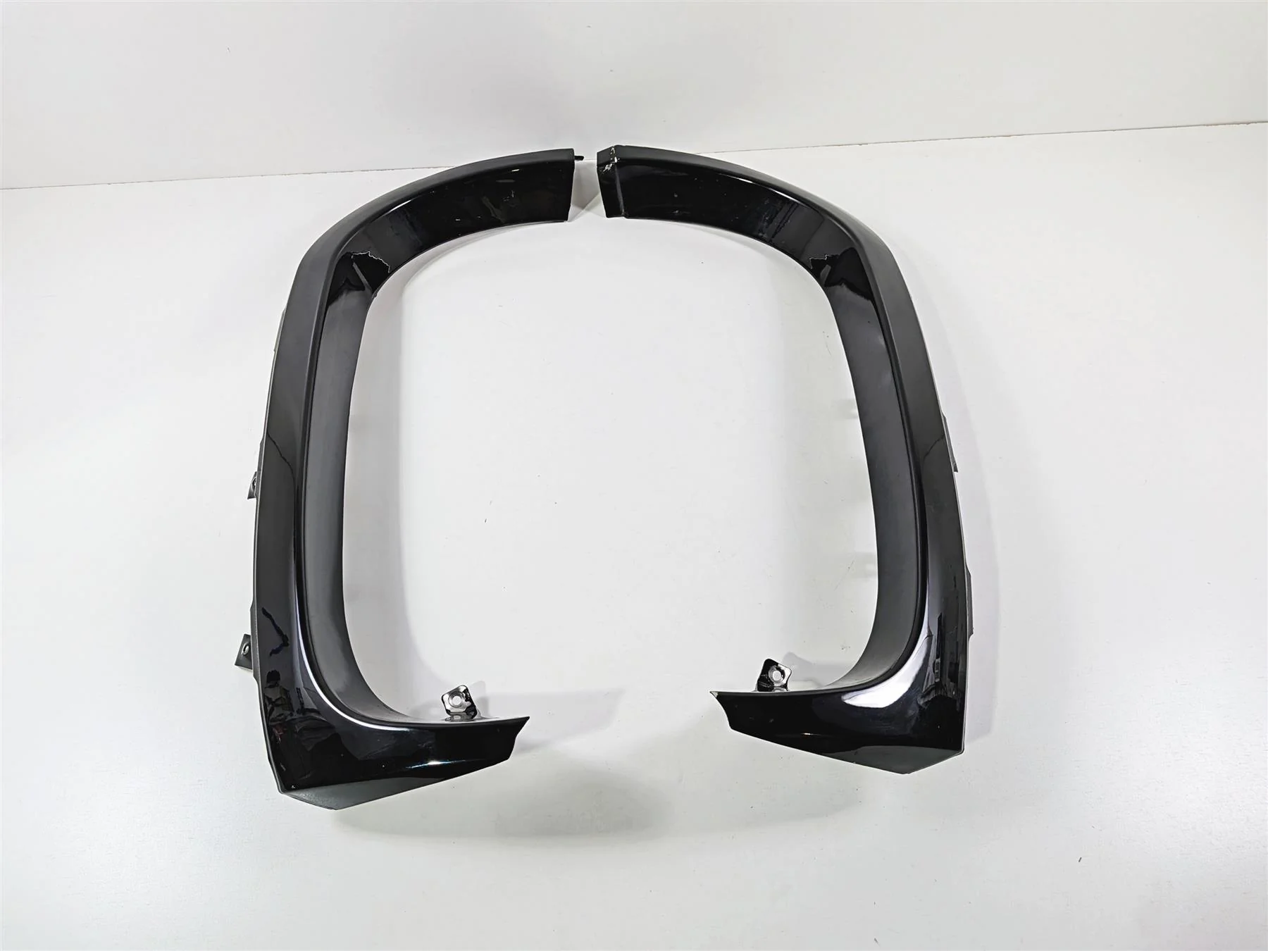2013 Victory Vision Tour Front Grille Fairing Cover Set 5253465 5253466