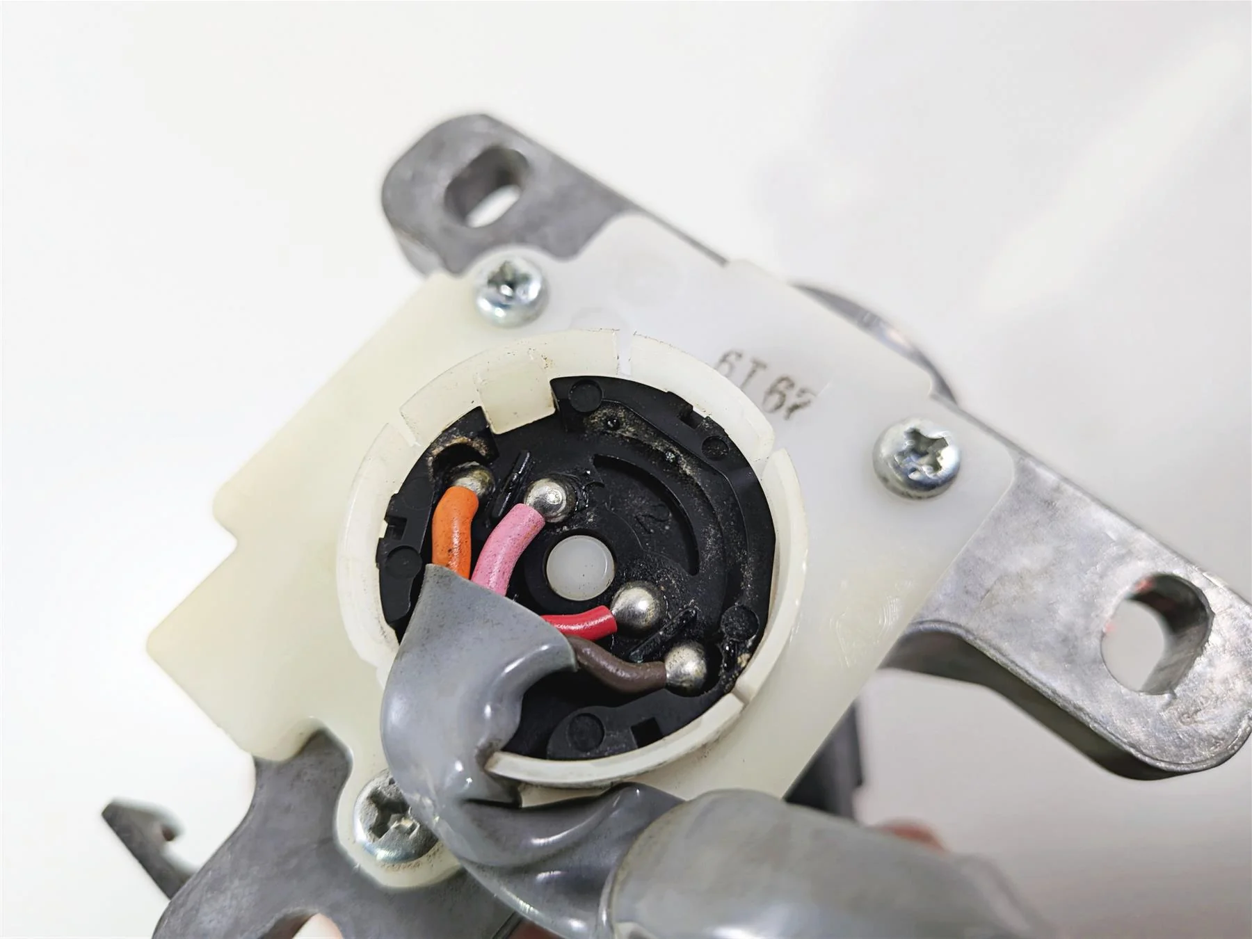 2013 Victory Vision Tour Ignition Switch Key Lock Set 1015982 - Image 8