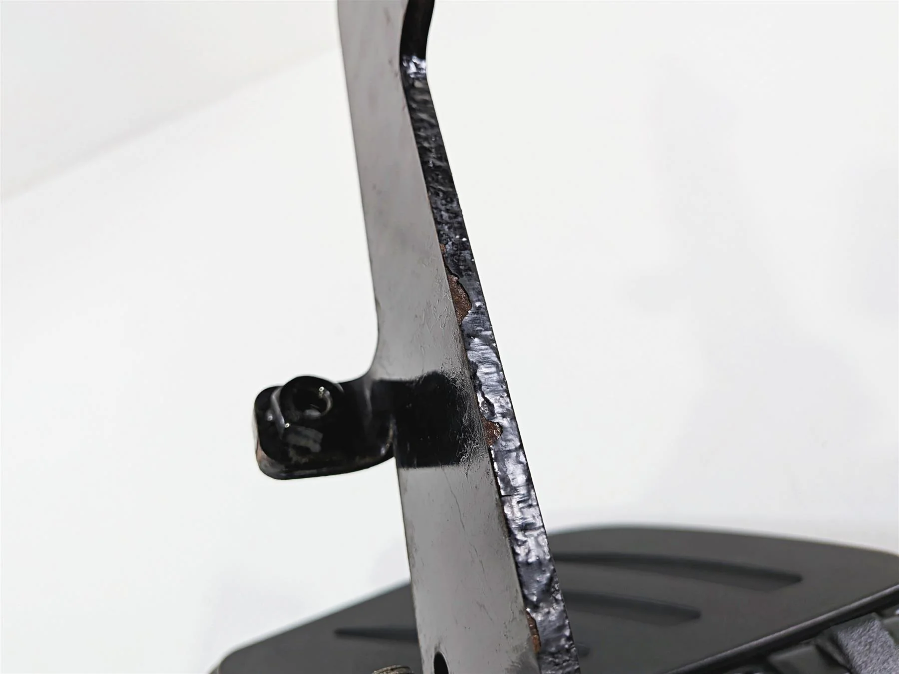 2013 Victory Vision Tour Left Rear Black Floorboard & Mount Crash Rail 5135905 - Image 11