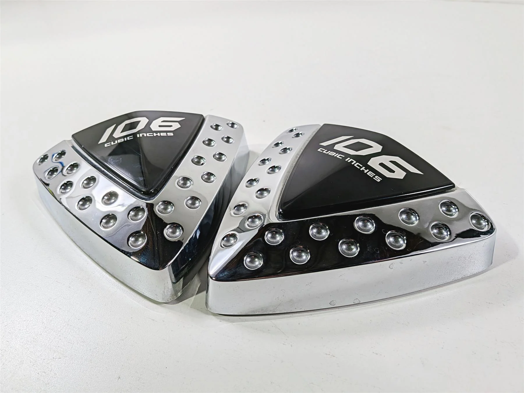 2013 Victory Vision Tour Left Right Triangle Chrome Side Cover Set 5245659 - Image 9