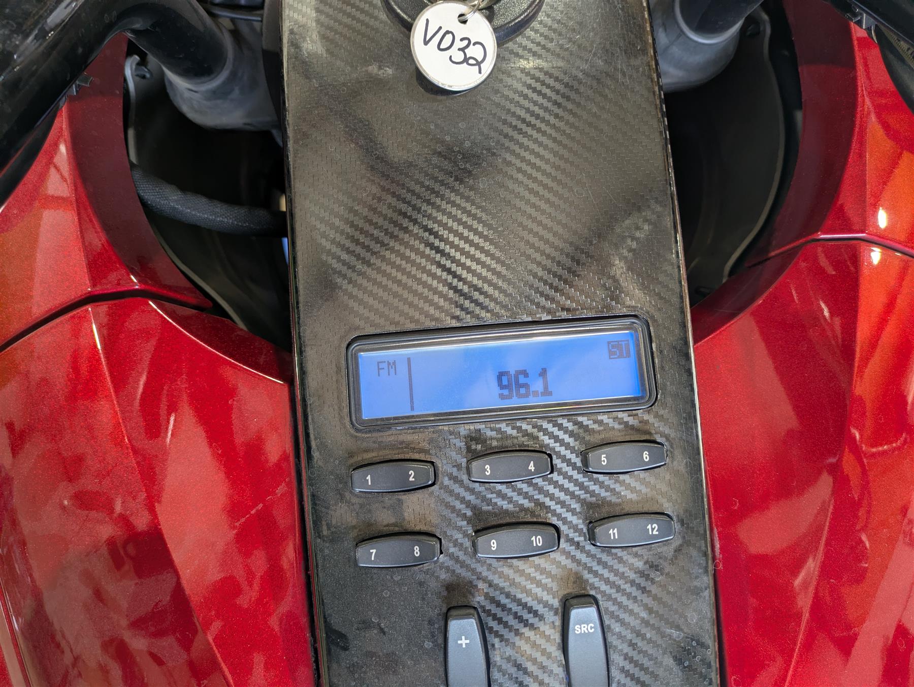 2013 Victory Vision Tour Radio Unit Module Ntouch -Tested -Video 2411676 - Image 2
